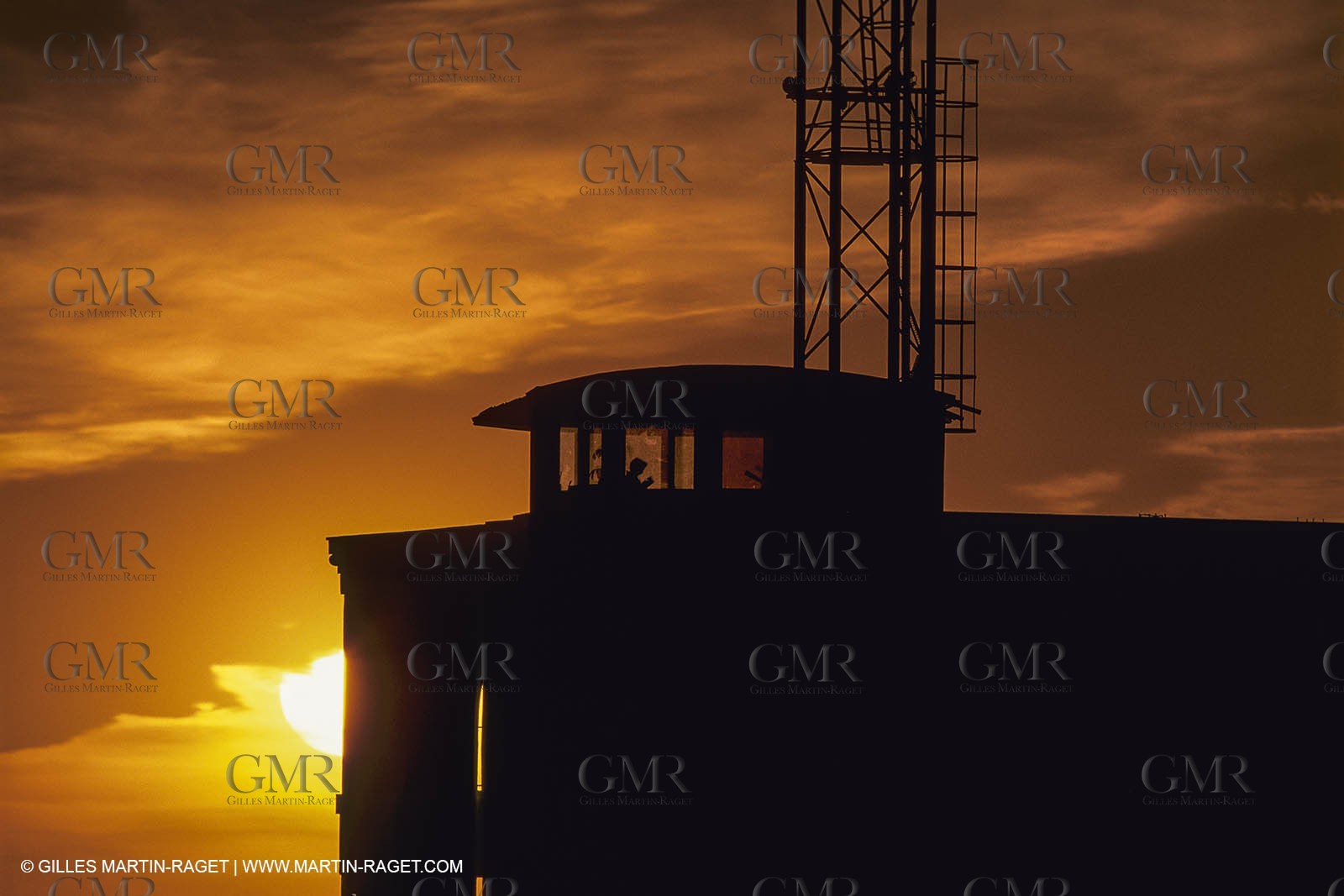 Phres, balises, semaphores, lighthouses, semaphoruses,