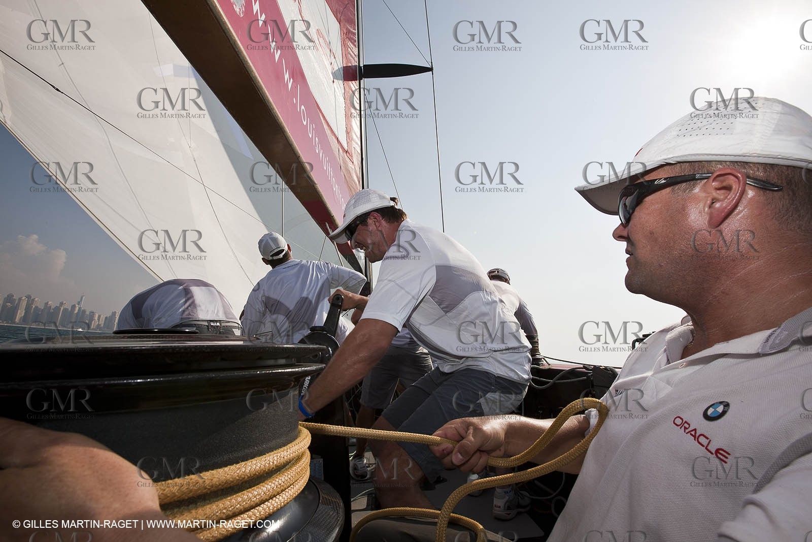 14 11 2010 - Dubai (UAE) - Dubai Louis Vuitton Trophy -  BMW ORACLE Racing - Training - Onboard Vs All 4 one