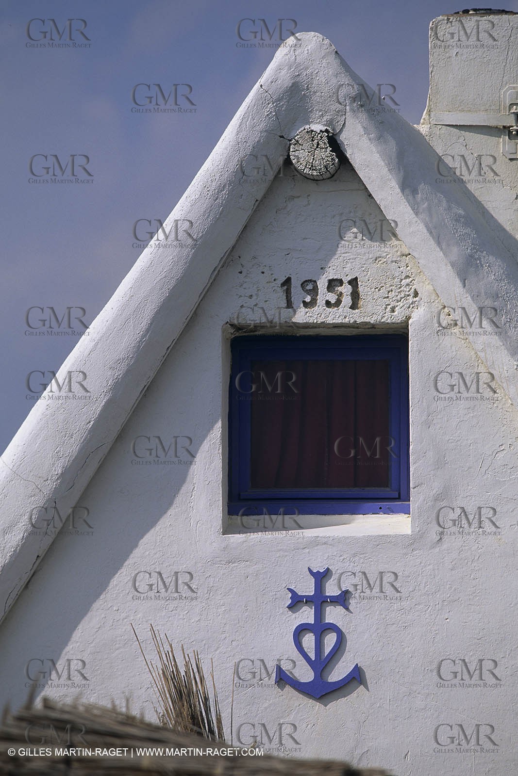 Camargue (FRA) - houses and cants from Camargue