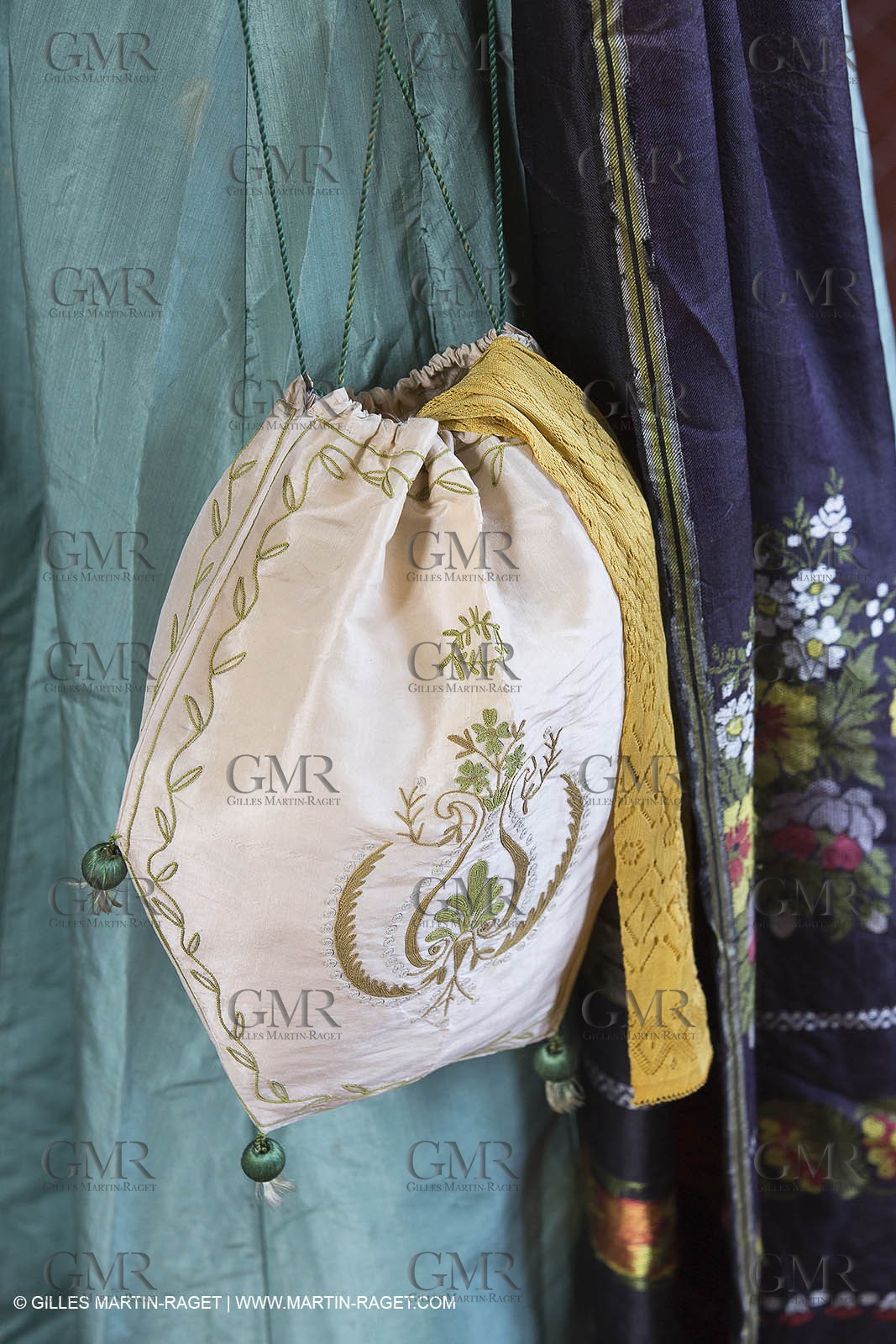 06 07 2012, Toulon (FRA,83), Villa Rozemaine, exhibition 'Fashion Dresses