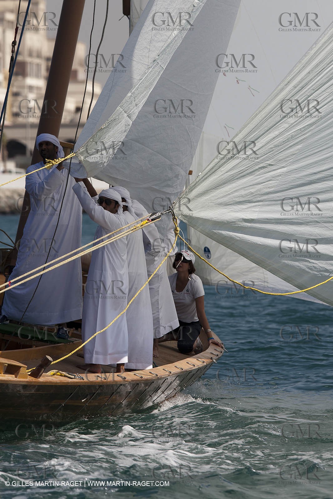 20 11 2010 - Dubai (UAE) - Dubai Louis Vuitton Trophy - Traditionnal dhow races for competing teams