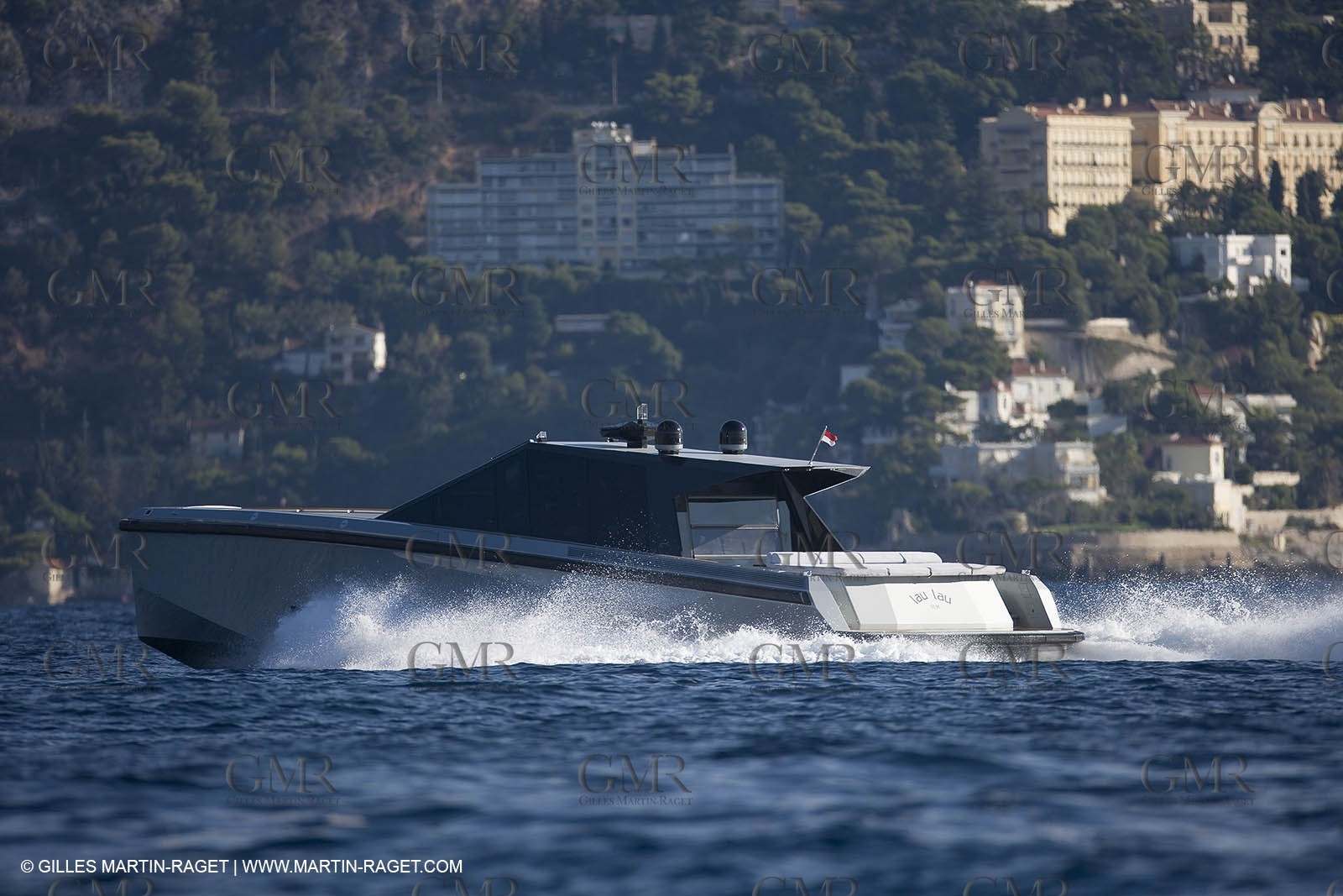29 09 2007 - St Jean Cap Ferrat - Wally Yachts - Wally Power 70 - Lau Lau