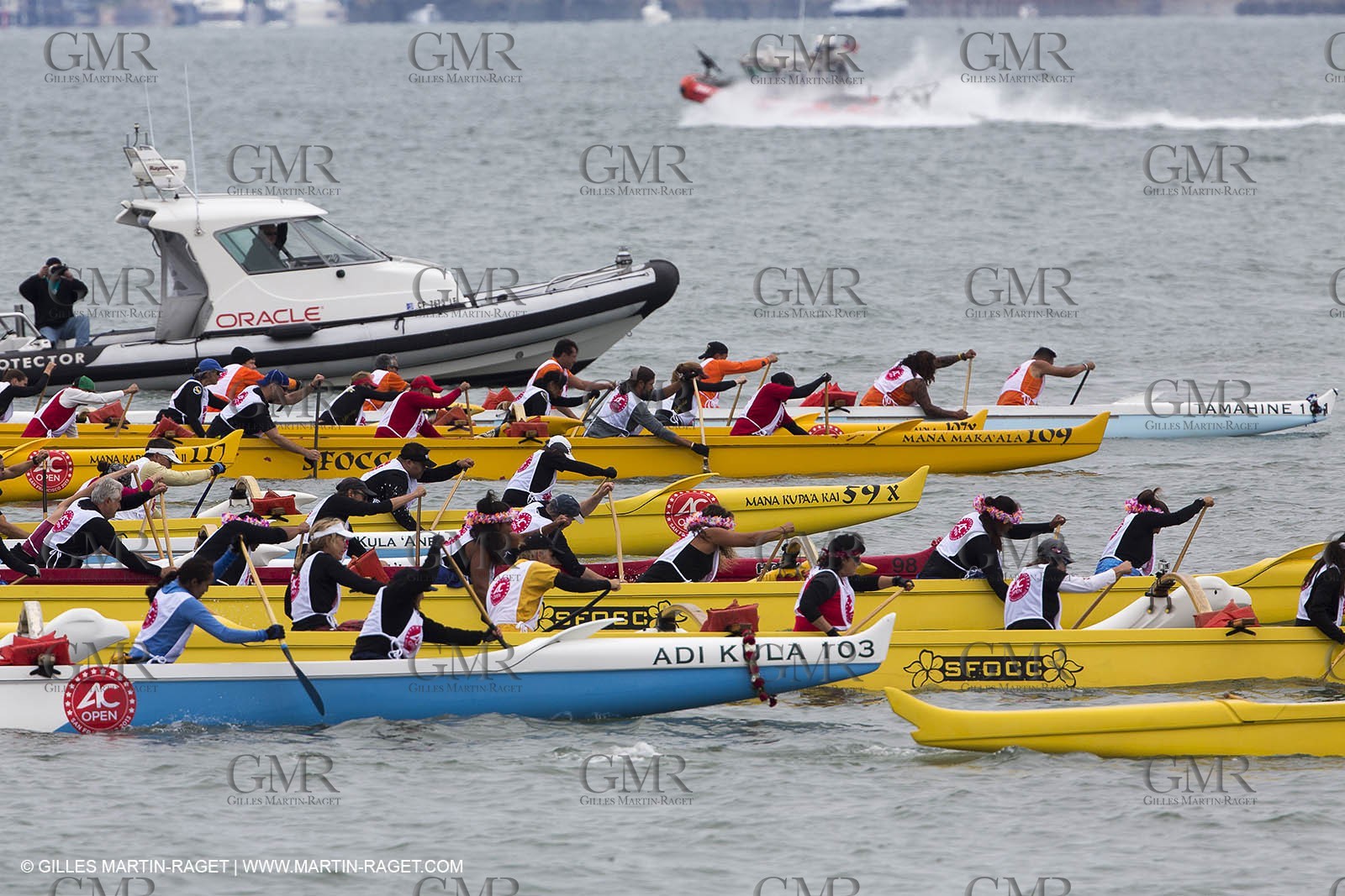 10 08 2013 - San Francisco (USA,CA) - 34th America's Cup - AC Open - Outrigger Canoe Races et Hula Danceperformance at Marina Green Village
