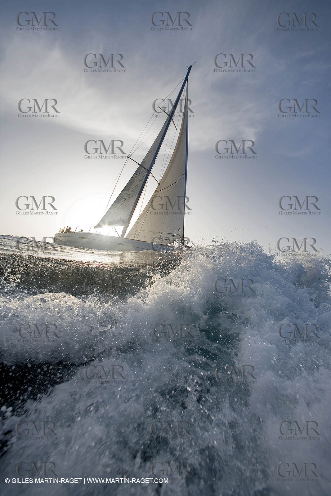 Monocoque de croisiere sous voile