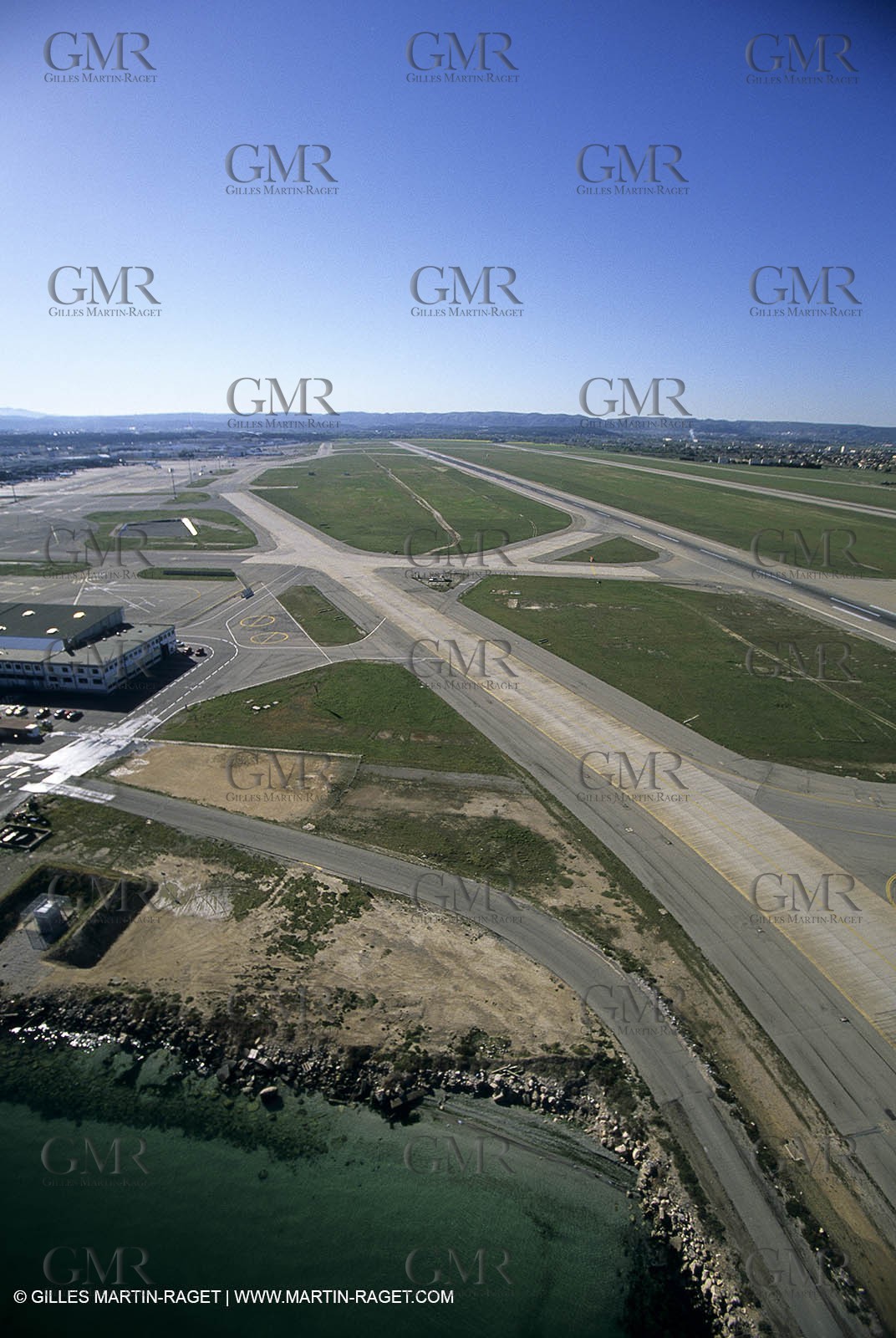 Berre Lake (FRA,13) - Marseille-Provence Airport