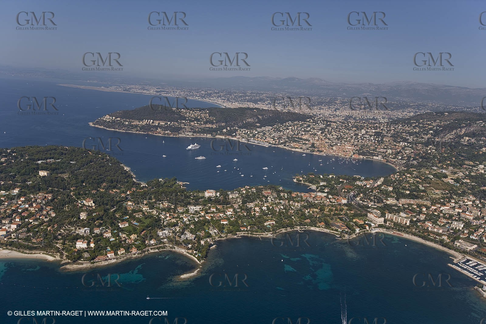 28 07 2007 - St Jean Cap Ferrat - SuperYachts - Motor Yachts - Hampshire