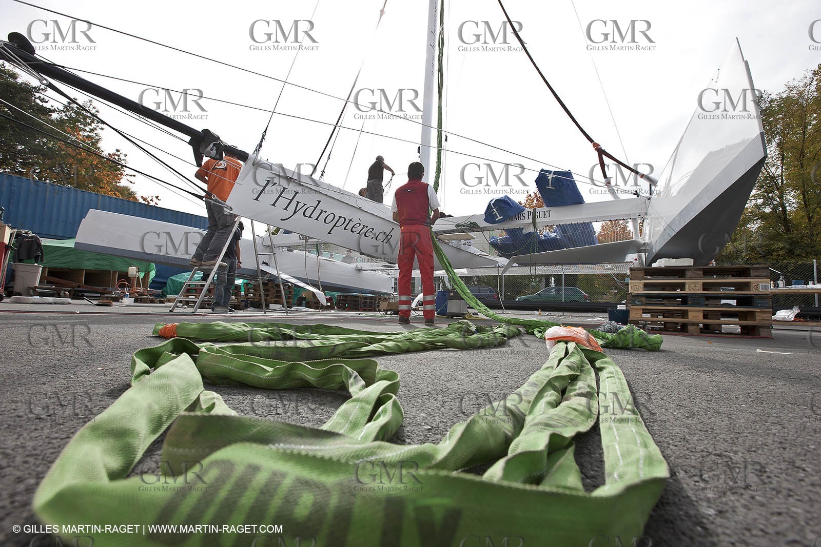 08 10 10 - St Sulpice (SUI) - Mise à l'eau de l'Hydropptere.ch