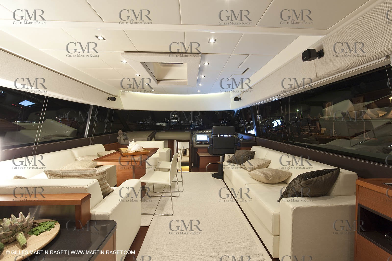 12 09 2009 - Cannes (FRA,06) - Chantier Jeanneau - Prestige 60