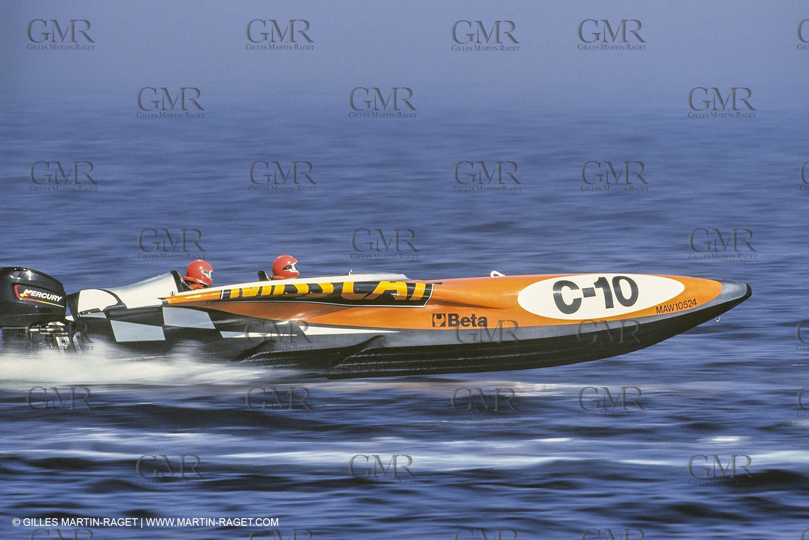 Powerboating, offshore racing