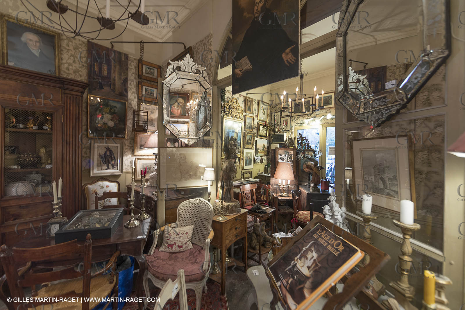 27 01 2018; L'isle sur Sorgue (FRA; 84); Les antiquaires; Crèche et santons de Jean-Jacques Bourgeois