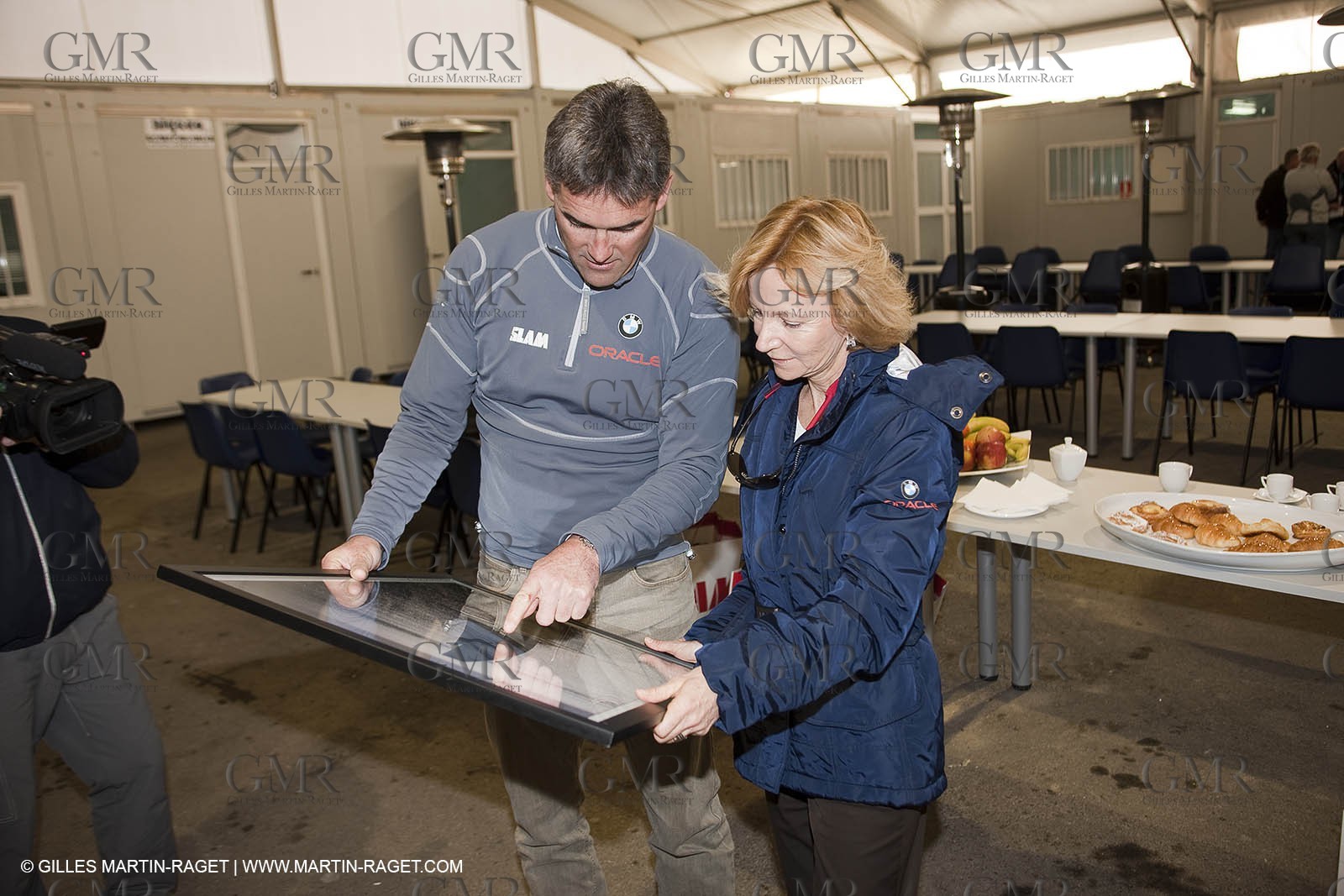 06 02 2010 - Valencia (ESP) - 33rd America's Cup - BMW ORACLE Racing - Last preparation day -  Elena Salgado (Spain Vice President and Economy Minister) visiting the team