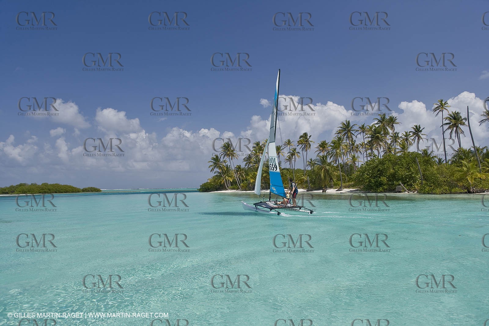 01 02 2008 - San Blas Archipelago (Panama) - Motor Yacht Senses