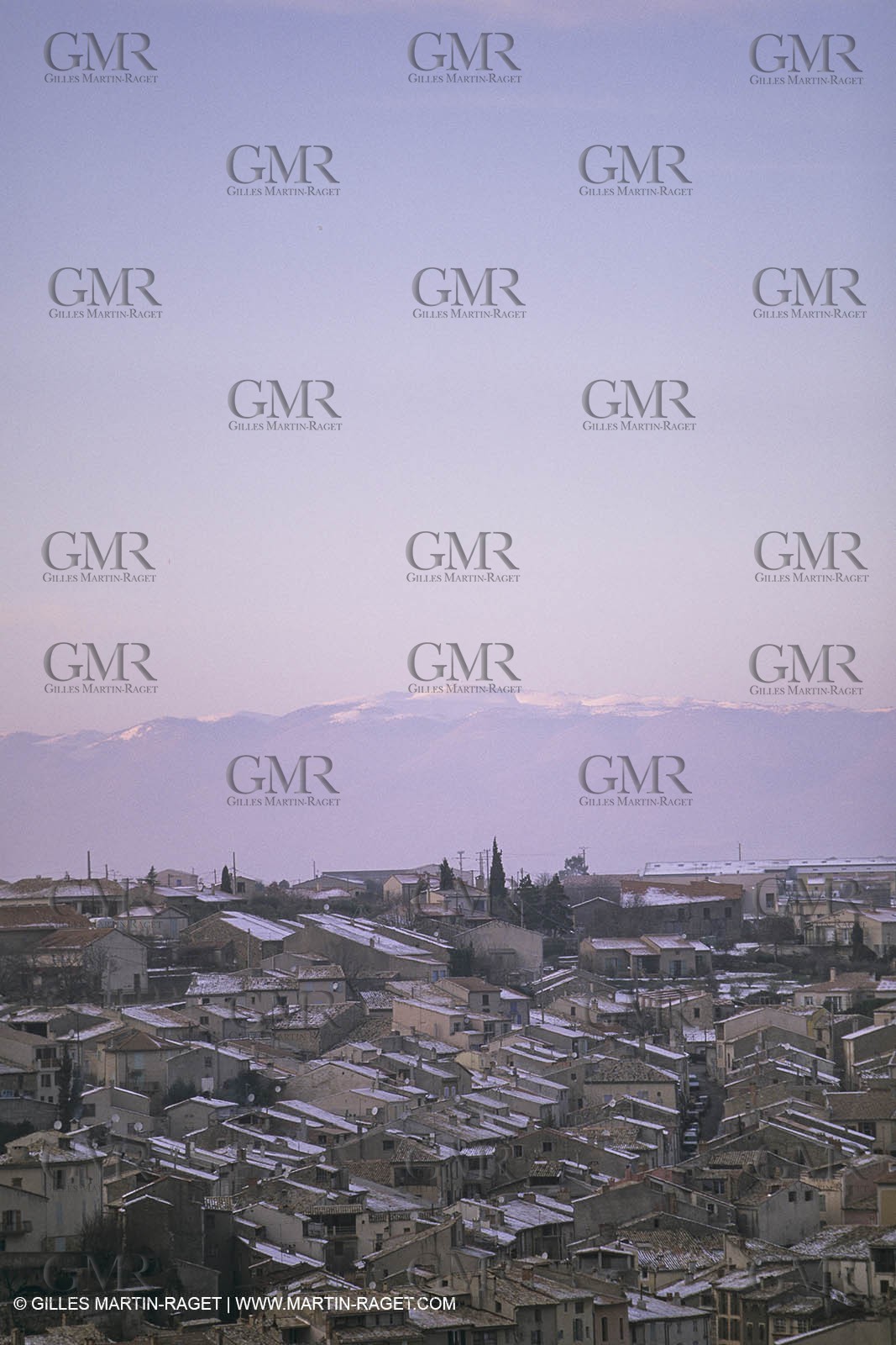 France, Provence, Neige en hiver   Snow in Provence