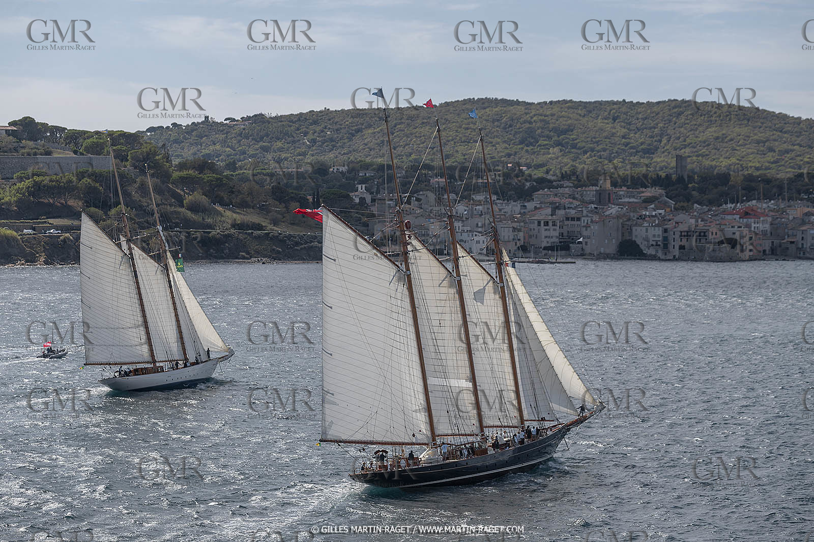 28 09 2022? Saint-Tropez,(FRA,83), Les Voiles de Saint-Tropez 2022 Régate N° 2 poup les modernes, navigation libre pour les grandes goélettes