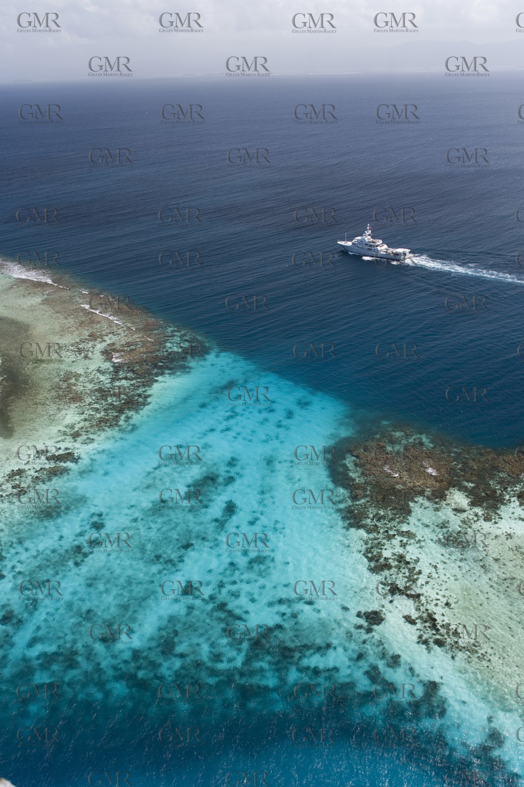01 02 2008 - San Blas Archipelago (Panama) - Motor Yacht Senses