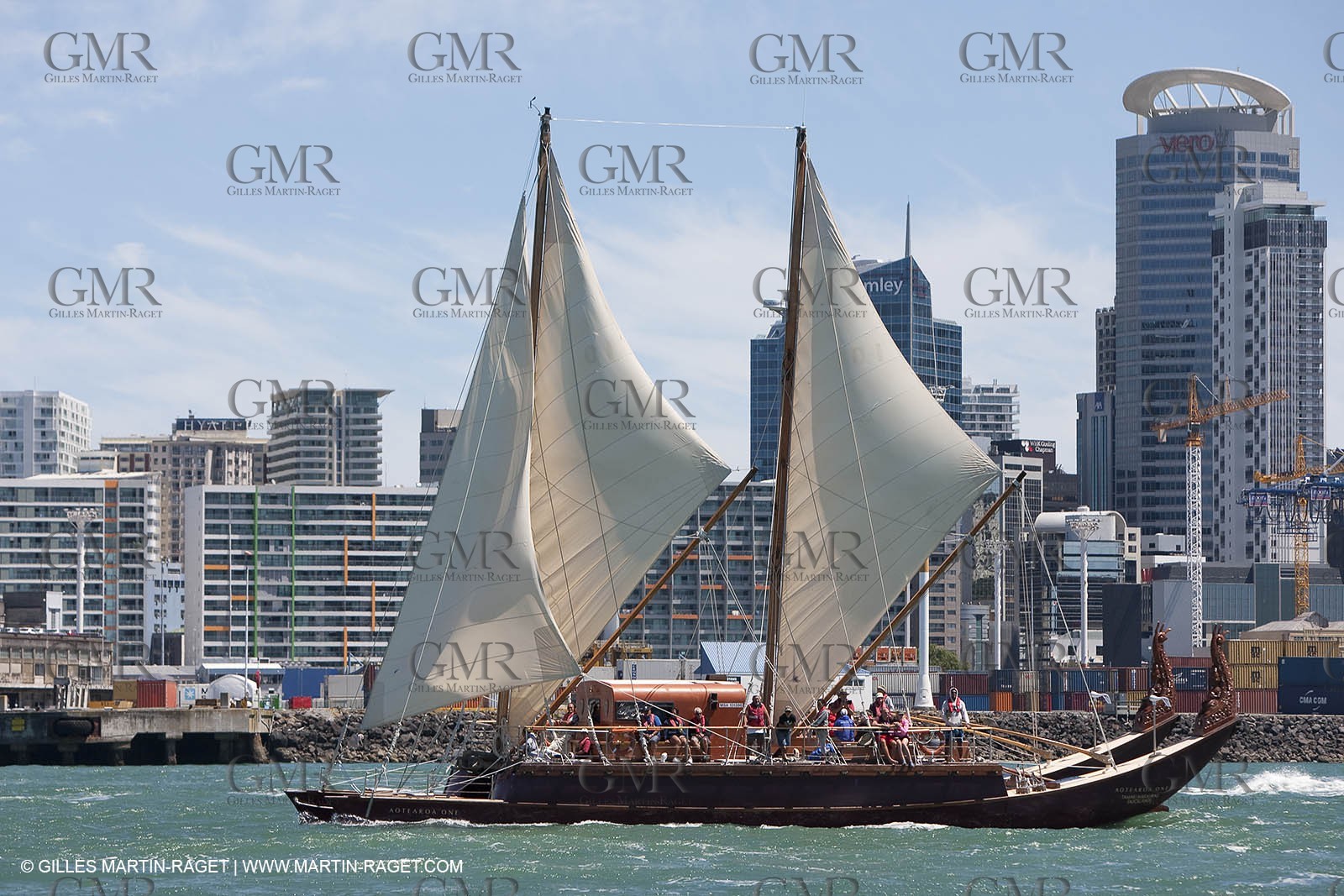 26 01 2009 - Auckland (NZL) - Louis Vuitton Pacific Series - BMW ORACLE Racing - Training