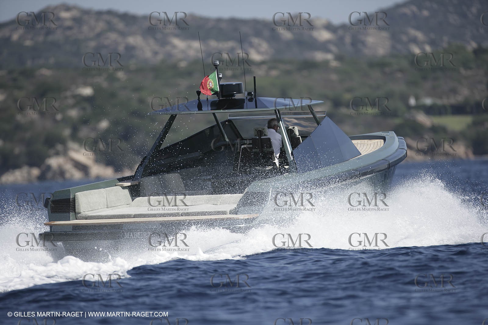 16 07 2007 - Portisco (Italie, Sardaigne) - Wally Power 47, 2007 version