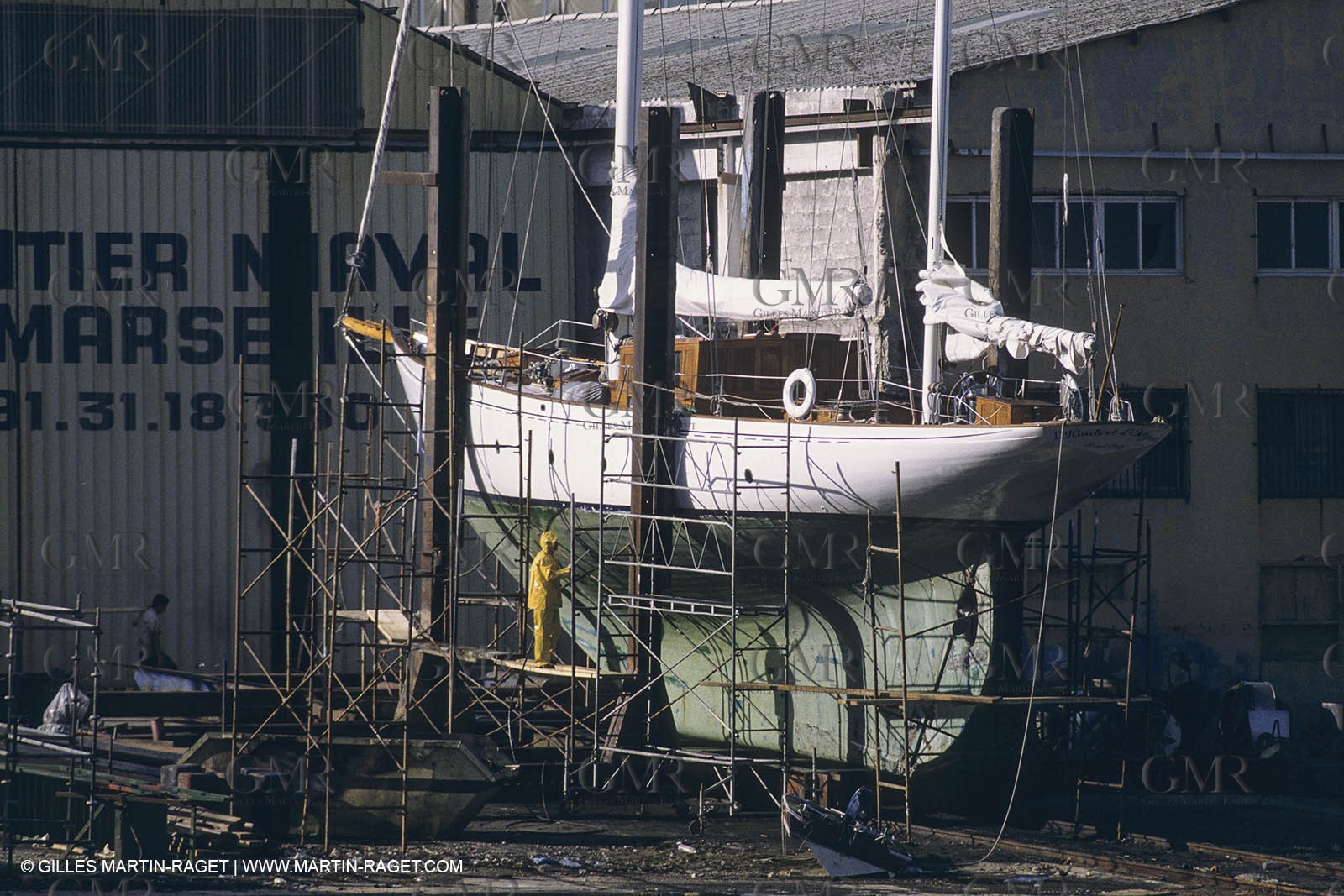 Monde maritime, opérations porturaires, ports, manoeuvres, marine world, harbour operations, maritime shipping,