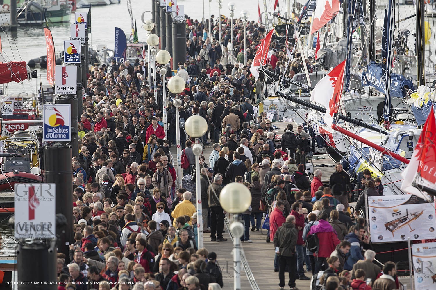 8 11 2012 - Les Sables d'Olonne (FRA,85) - Vendée Gloobe 2012 - Ambiances à J - 2