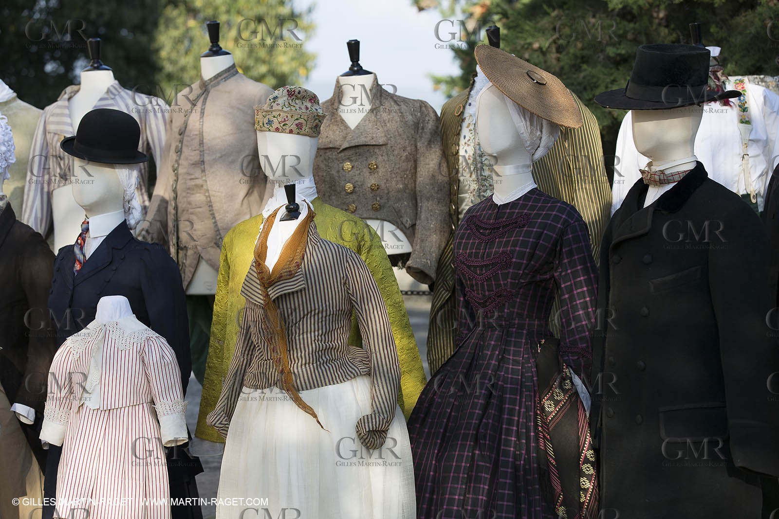 31 10 2013 - Ansouis (FRA,84) - Ansouis castle - Costumes of the exhibit Men costumes