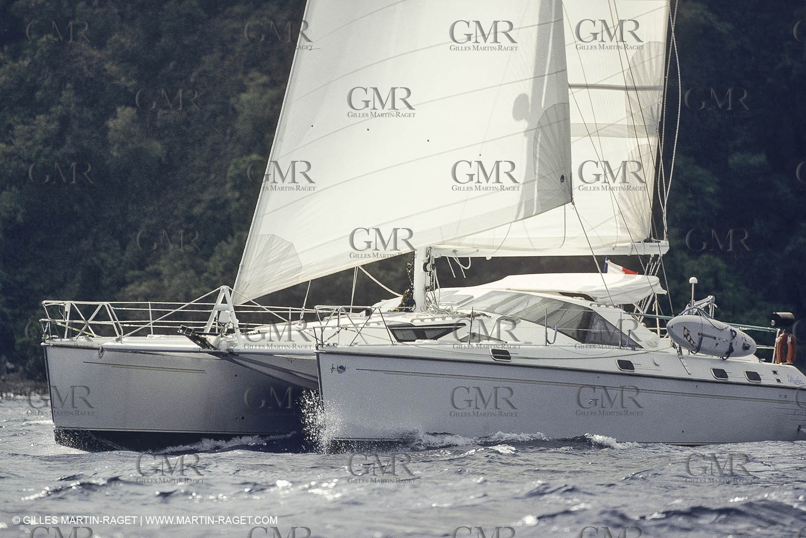 Sailing, cruising, multihull under sail