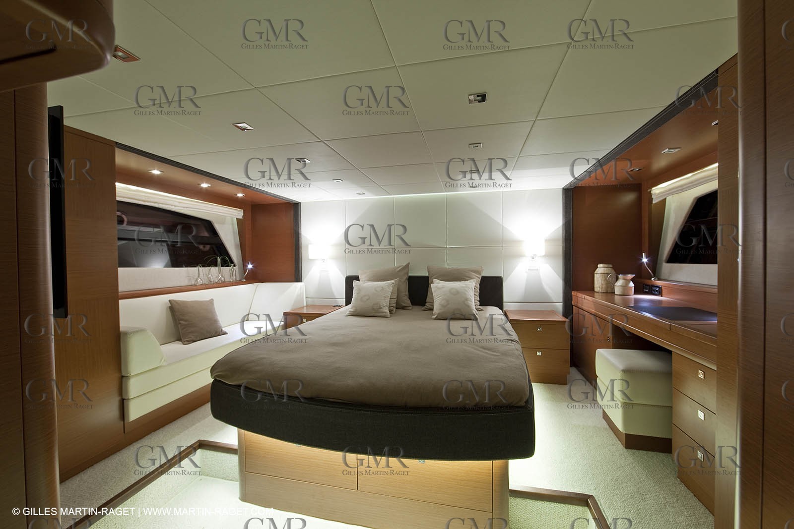 12 09 2009 - Cannes (FRA,06) - Chantier Jeanneau - Prestige 60