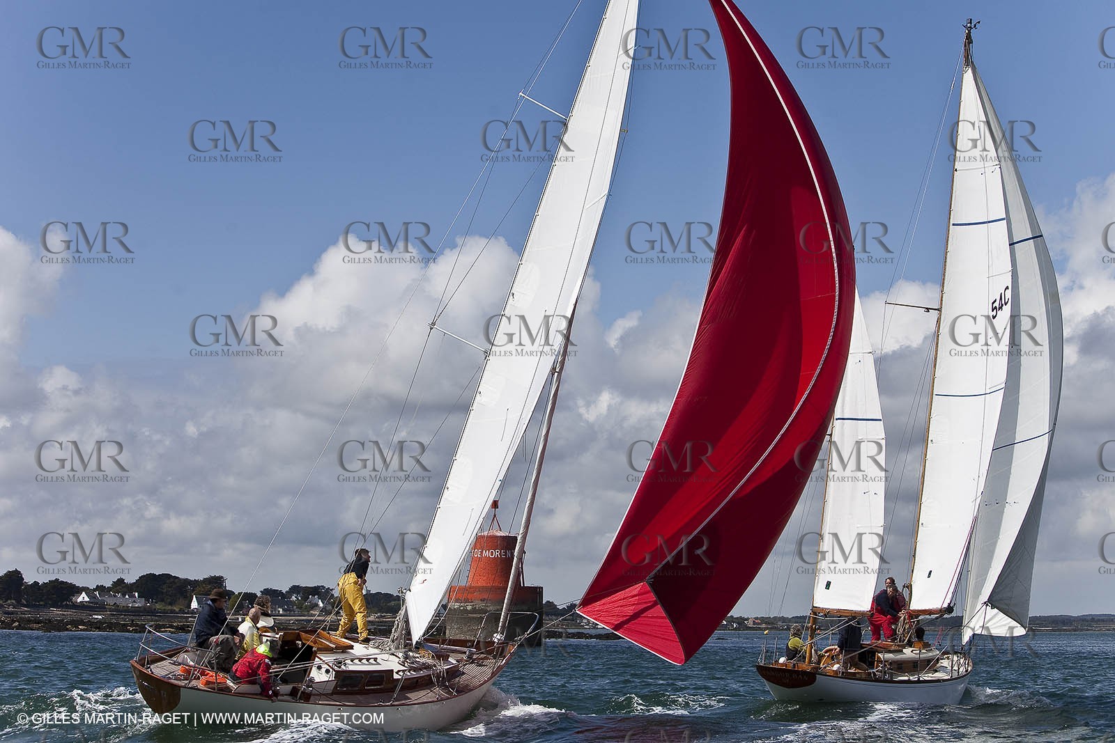 01-05-10 - Le Bono (FRA,56) - Regate Classique -Acteia II - Maica
