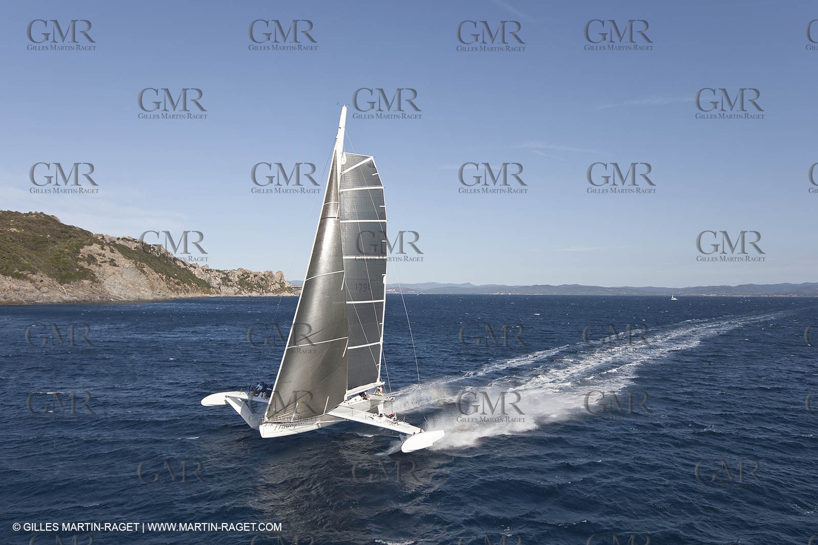 05 09 2009 - Hyères (FRA, 83) Hydroptère beat the overal sailing speed record with a run at 51,36 knts ( subjet to ratification by WSSRC)