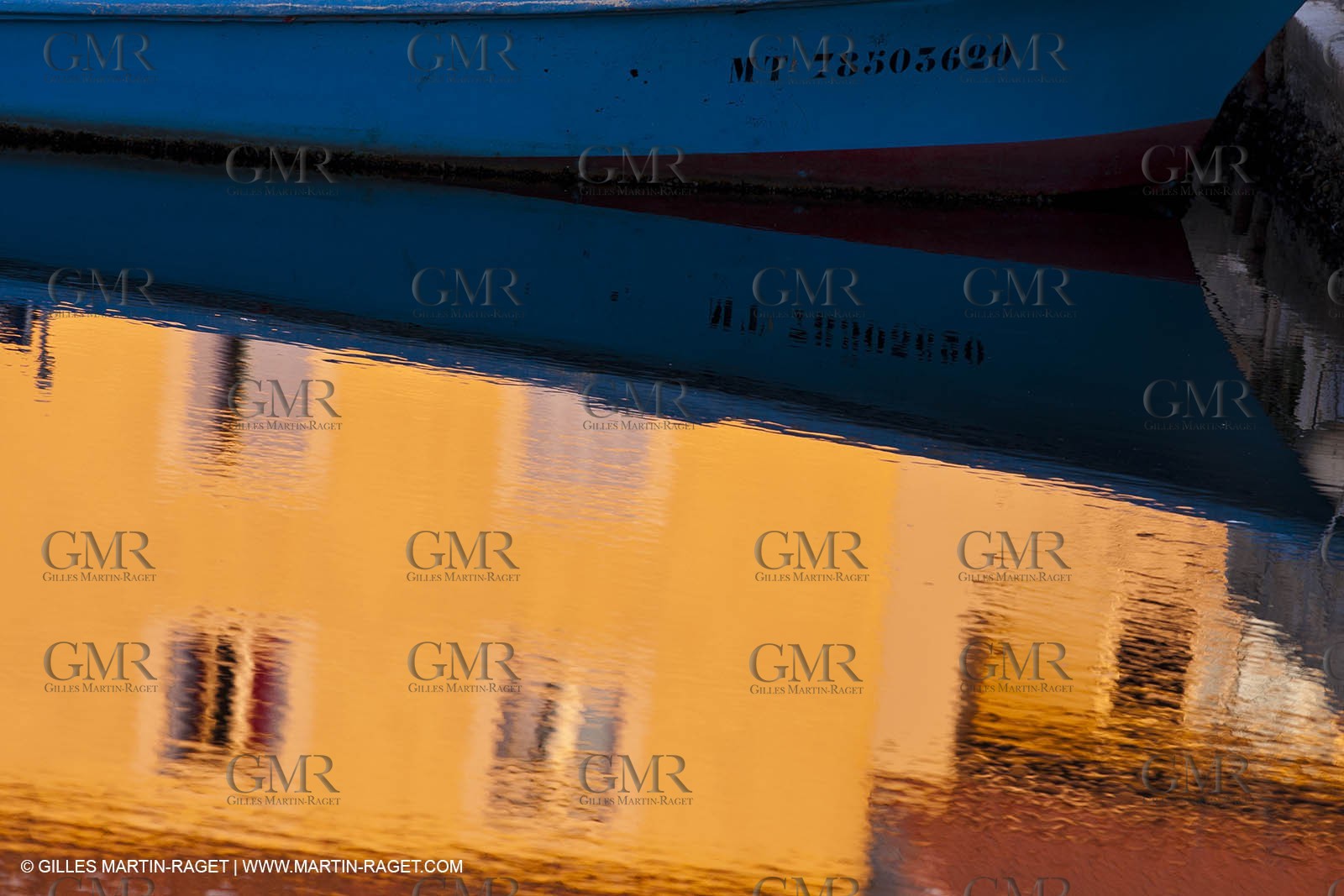 14 03 2012 - Martigues (FRA,13) - neighborhood Le Miroir (the mirror)