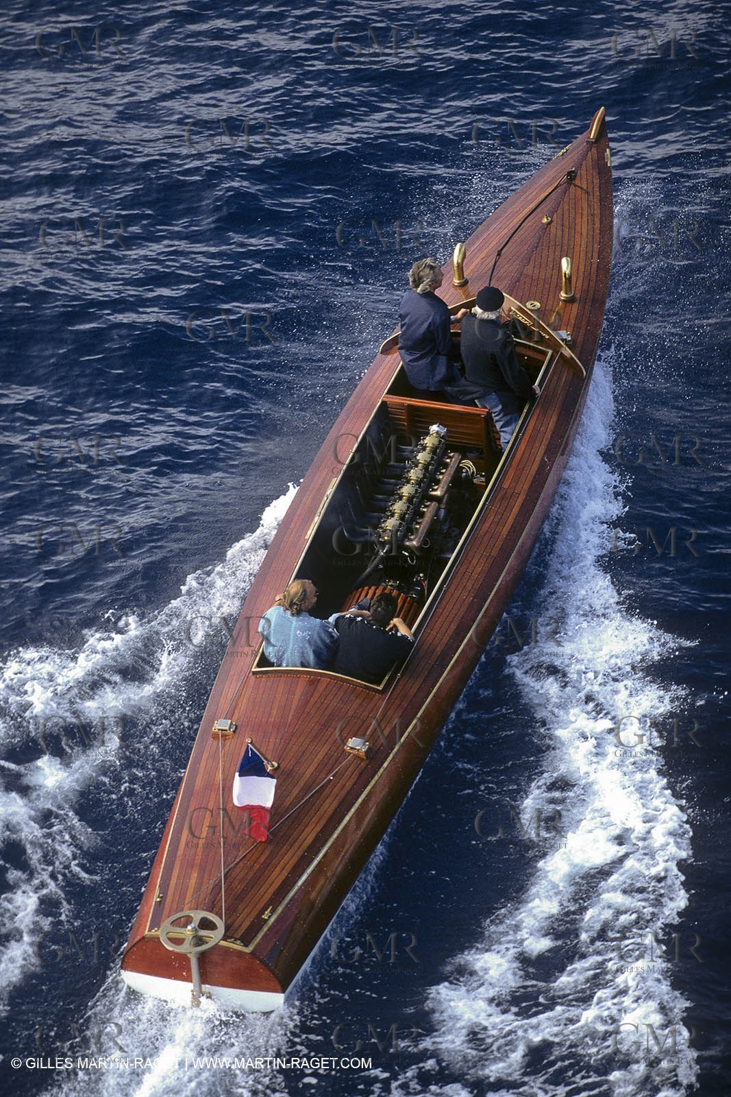 Bateaux à moteur, canots d'époque, Construction de la répolique de Sagitta au chantier Trapani (Cassis, FRA,13)