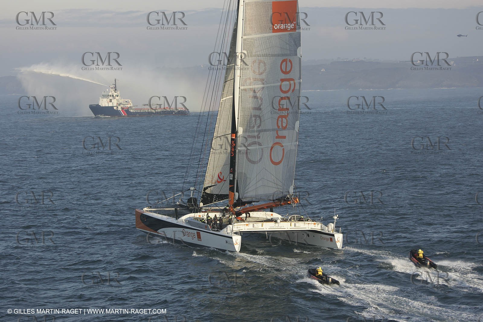 Orange II - 2005 Jules Verne Trophy finish in Brest - At sea