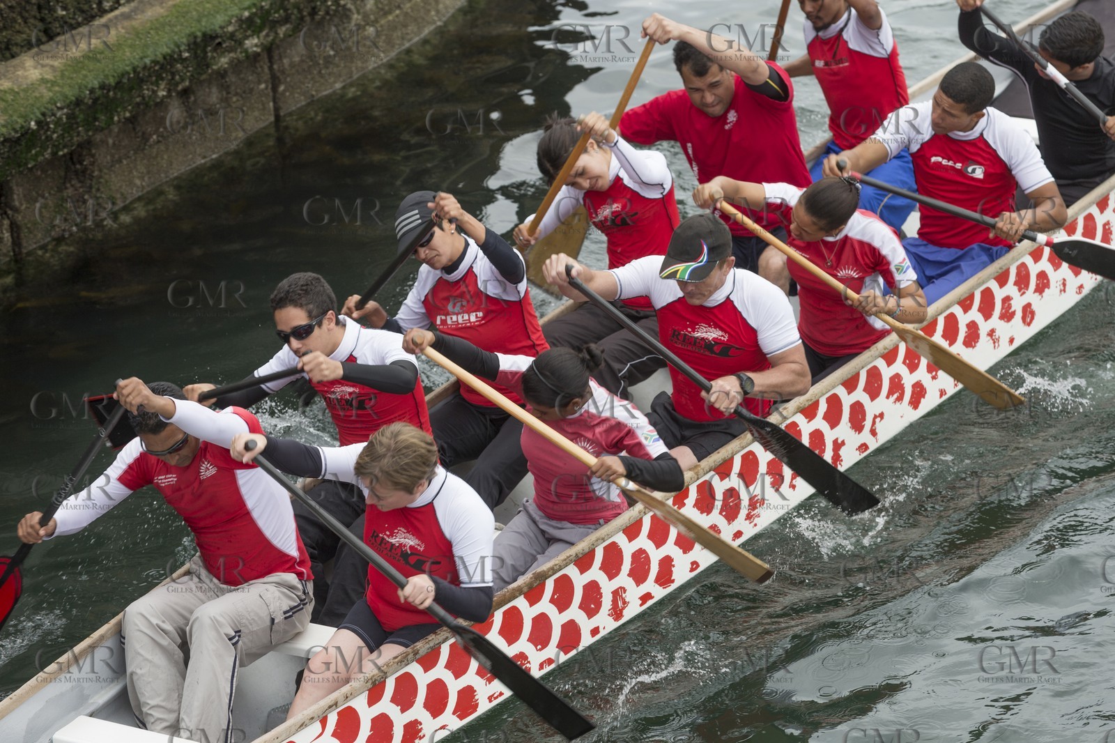 08 11 2014, Capetown (ZAF), Volvo Ocean Race 2014-15, Team Alvimedica, Nursing the boat