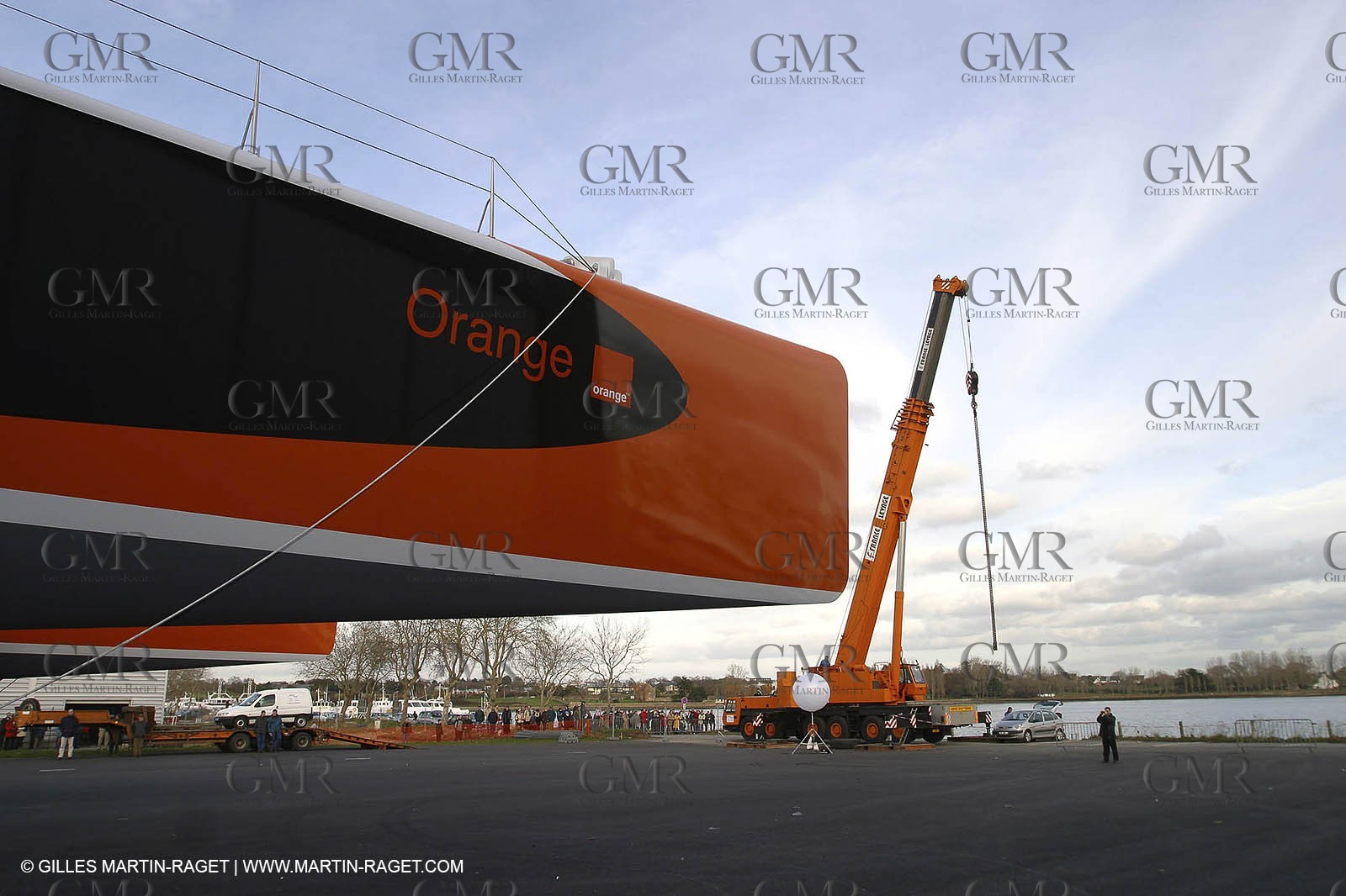 Vannes - Multiplast Boatyard - Orange II 1st go in the water