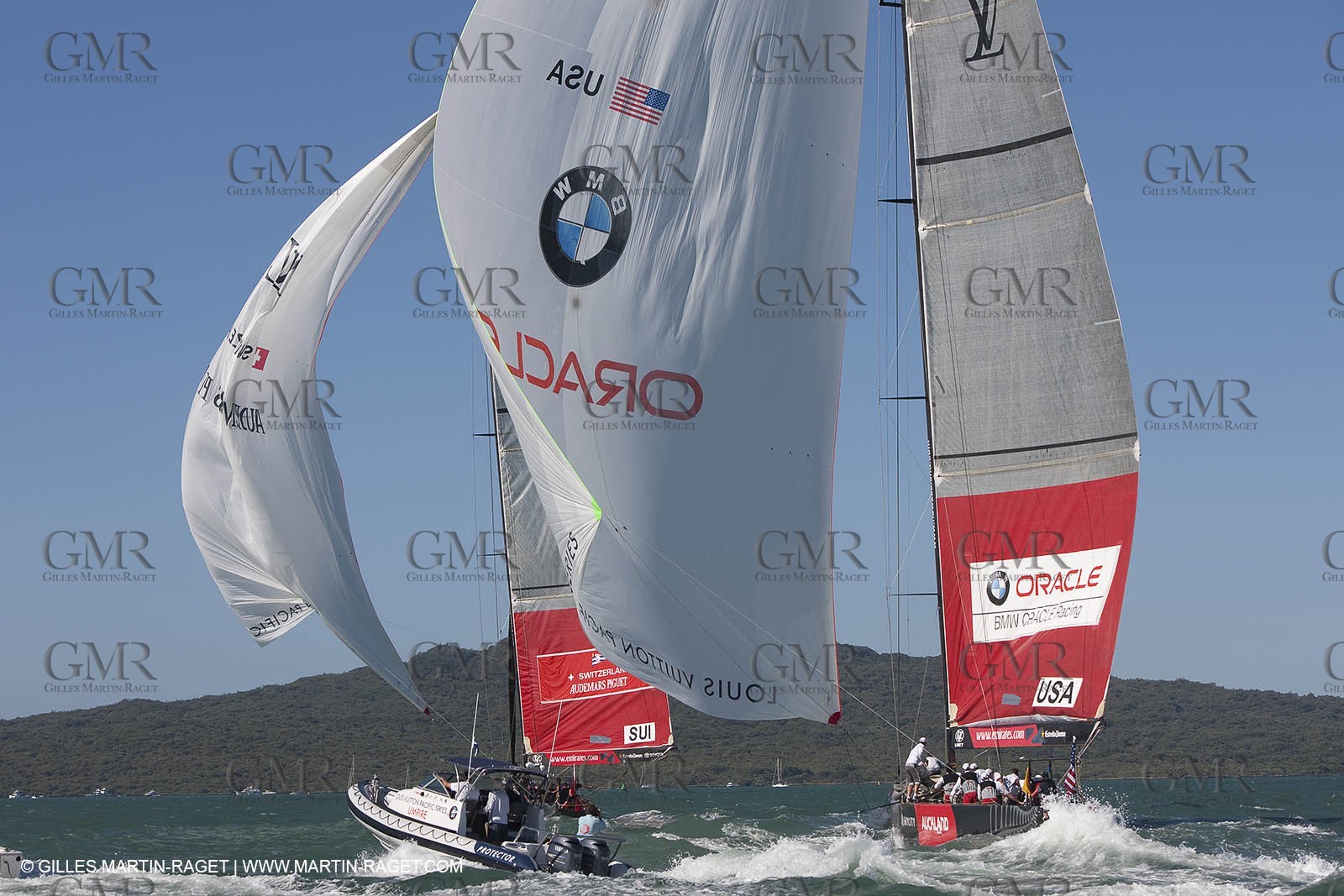 08 02 2009 - Auckland (NZL) -  Louis Vuitton Pacific Series -  Racing Day 9 - Round Robin 2 - BMW ORACLE Racing Vs Alinghi