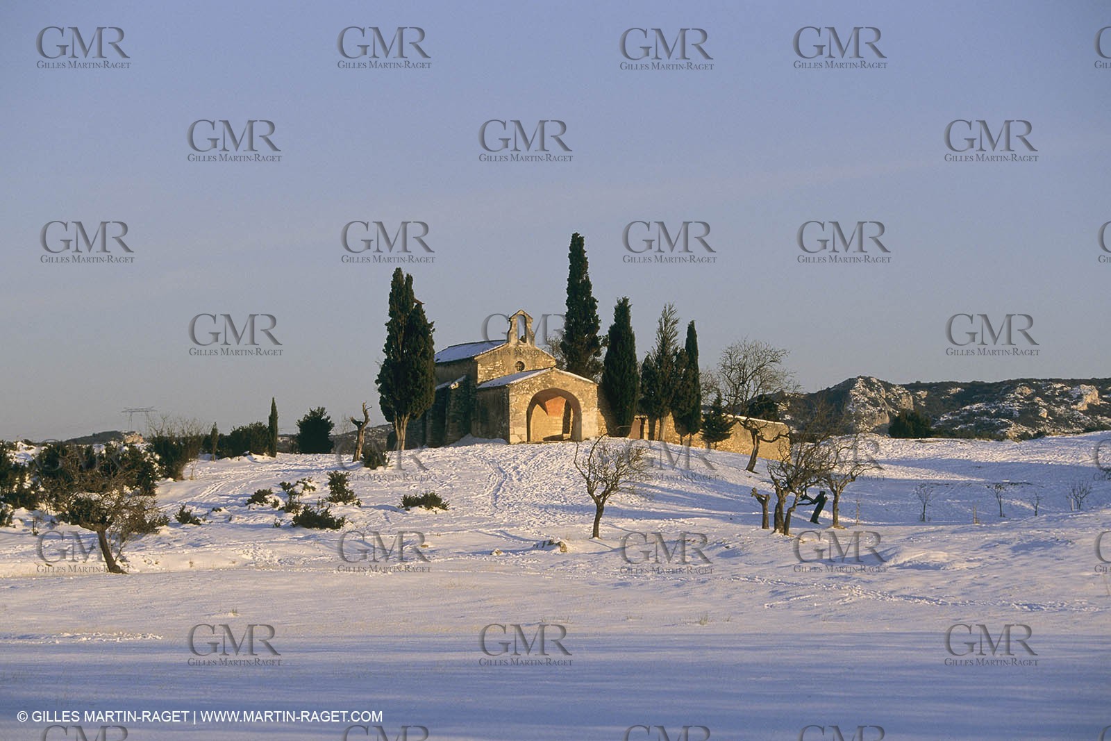 France, Provence, Neige en hiver   Snow in Provence