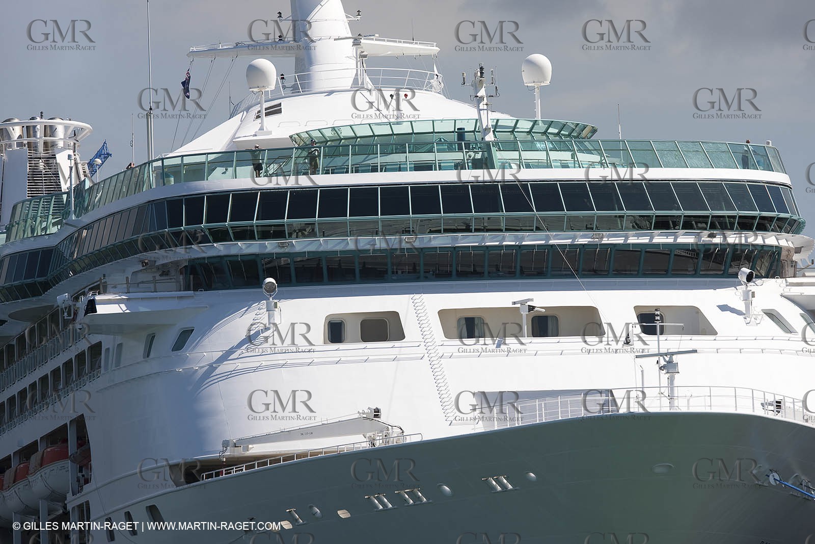 23 01 2009 - Auckland (NZL) -  Louis Vuitton Pacific Series - BMW ORACLE Racing-Tuning up onboard Emirates Team New Zealand yacht