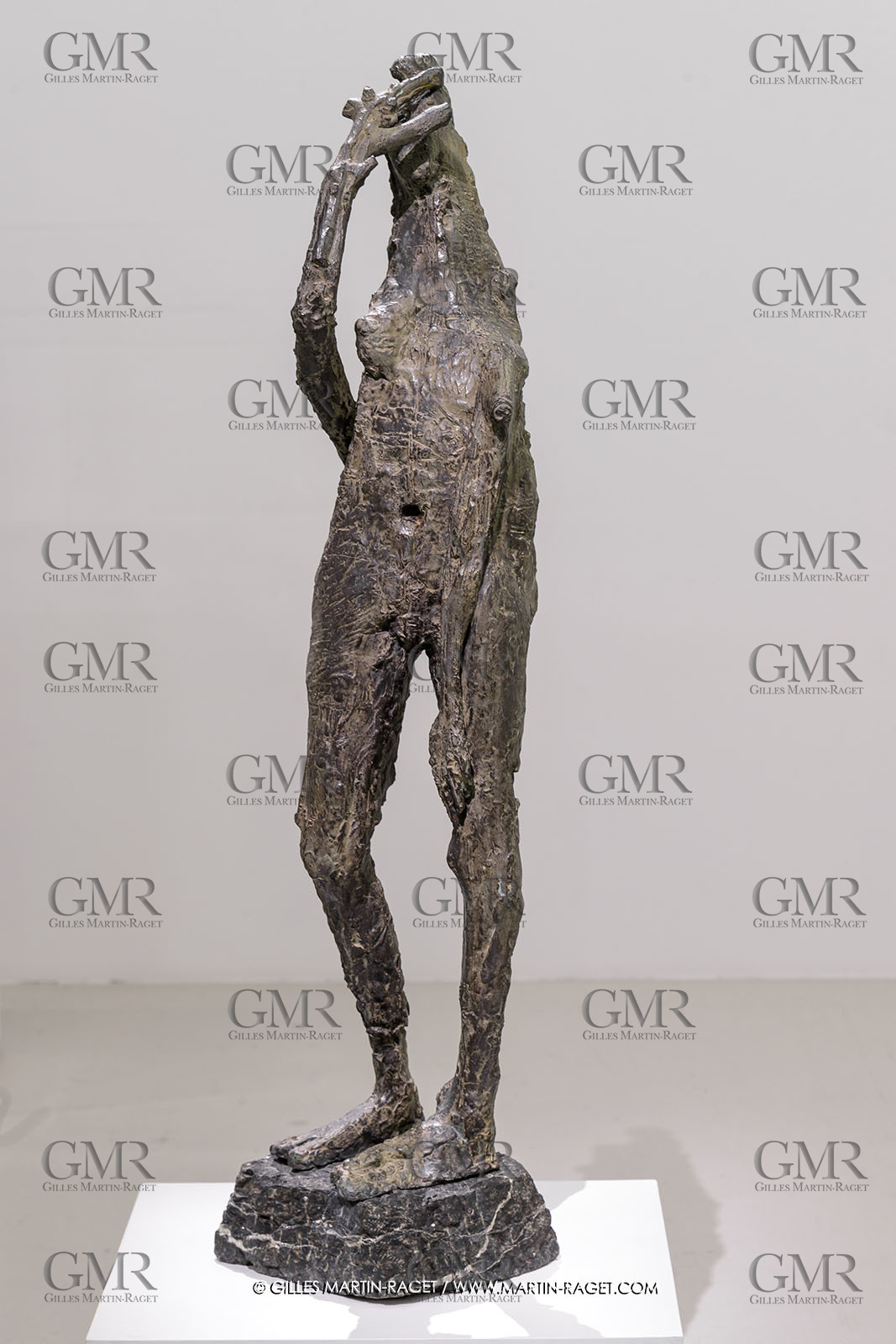 02 05 2023, Paris (FRA), oeuvre de Germaine Richier, Exposition Centre Pompidou 2023,  La Forêt 1946, Bronze patiné sur base en pierre, Fondeur : Alexis Rudier, Paris, 116 x 29 x 31,5 cm, Fondation Marguerite et Aimé Maeght, Saint-Paul-de-Vence