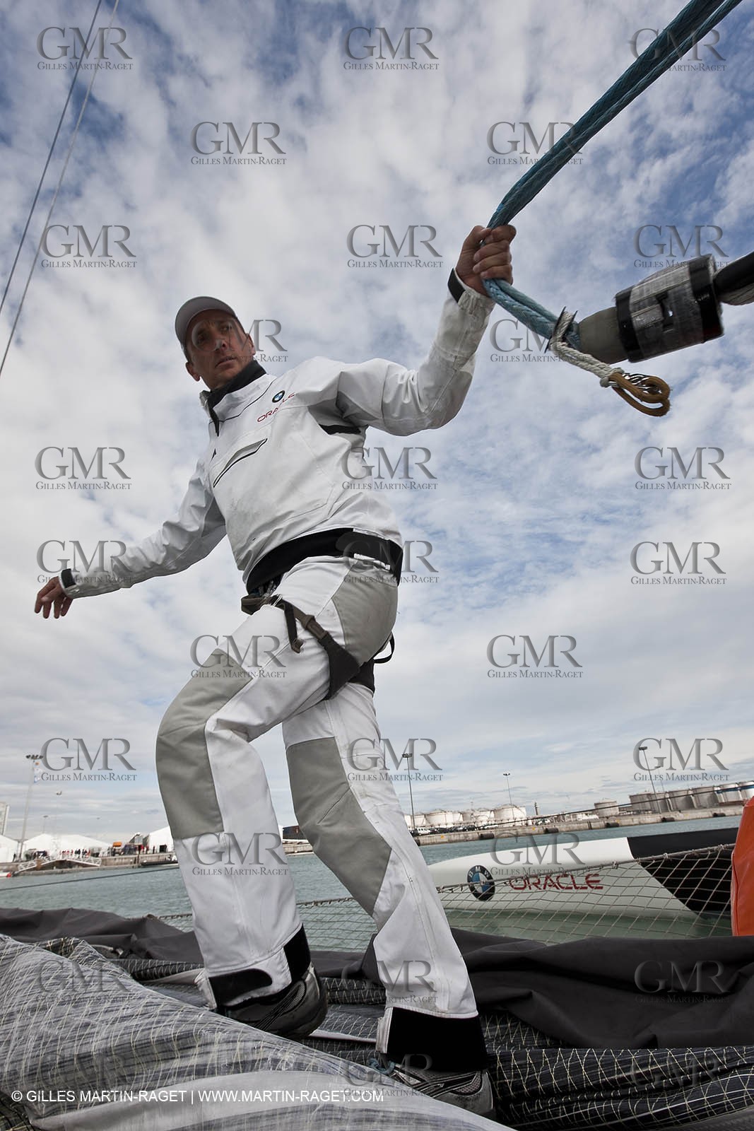 06 02 2010 - Valencia (ESP) - 33rd America's Cup - BMW ORACLE Racing - Day off 1 - Getting the yacht ready