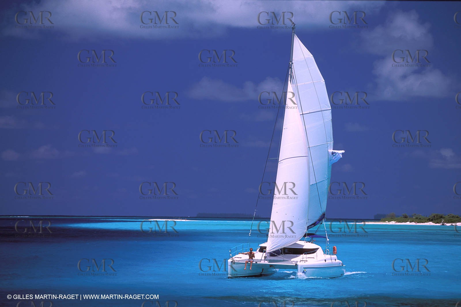 Cruising multihull sailing