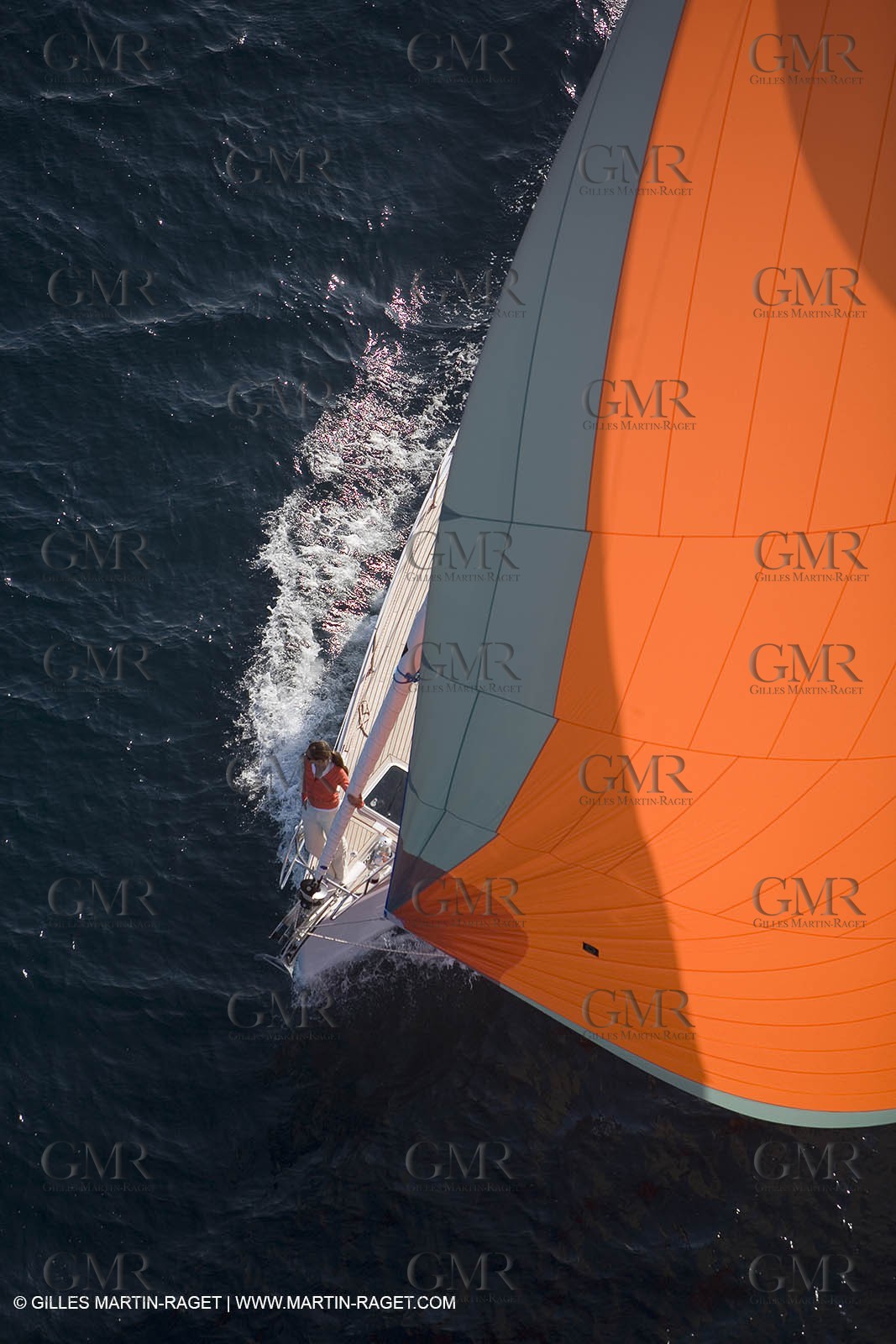 Crusing monohull sailing