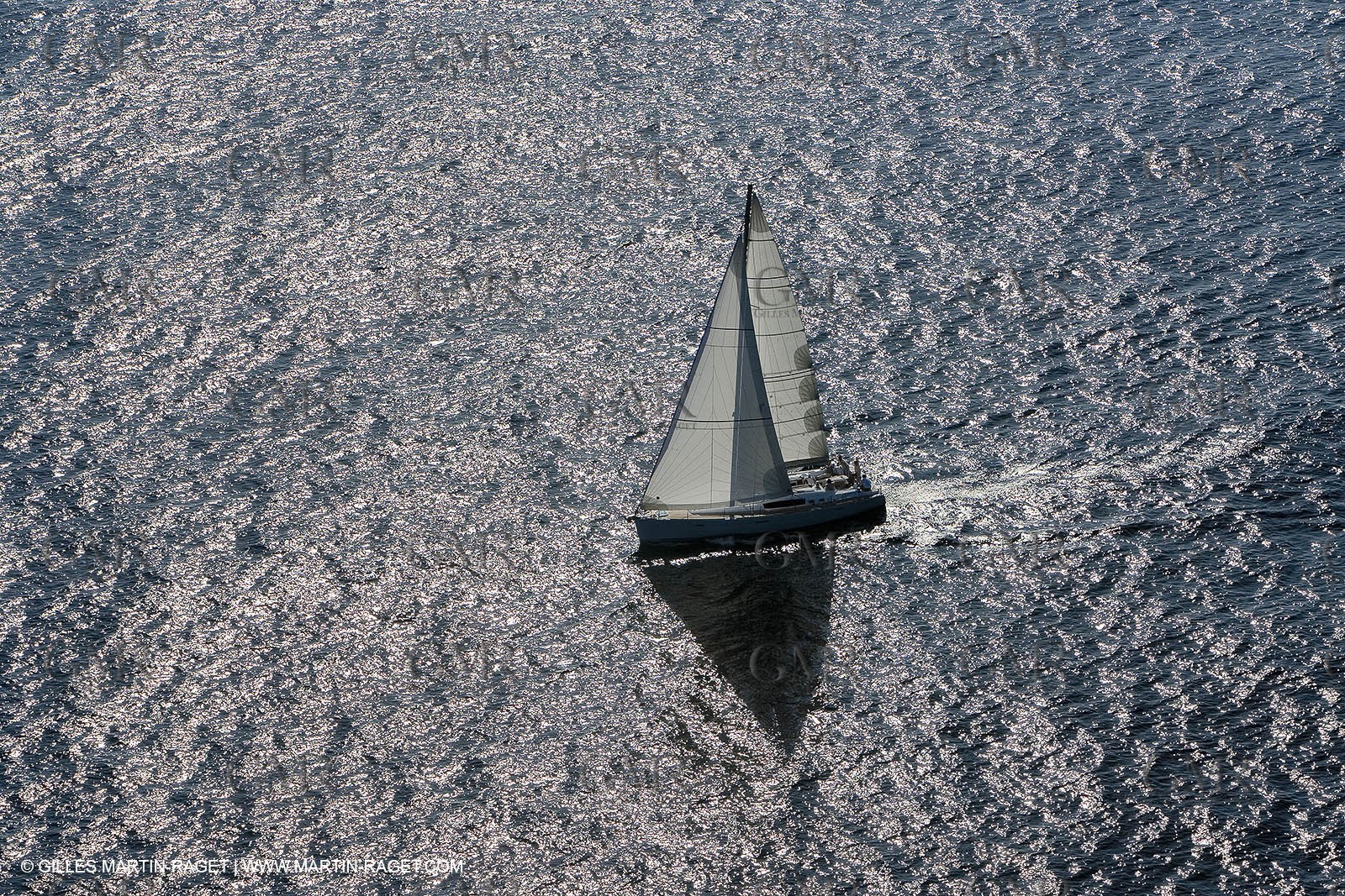 Crusing monohull sailing