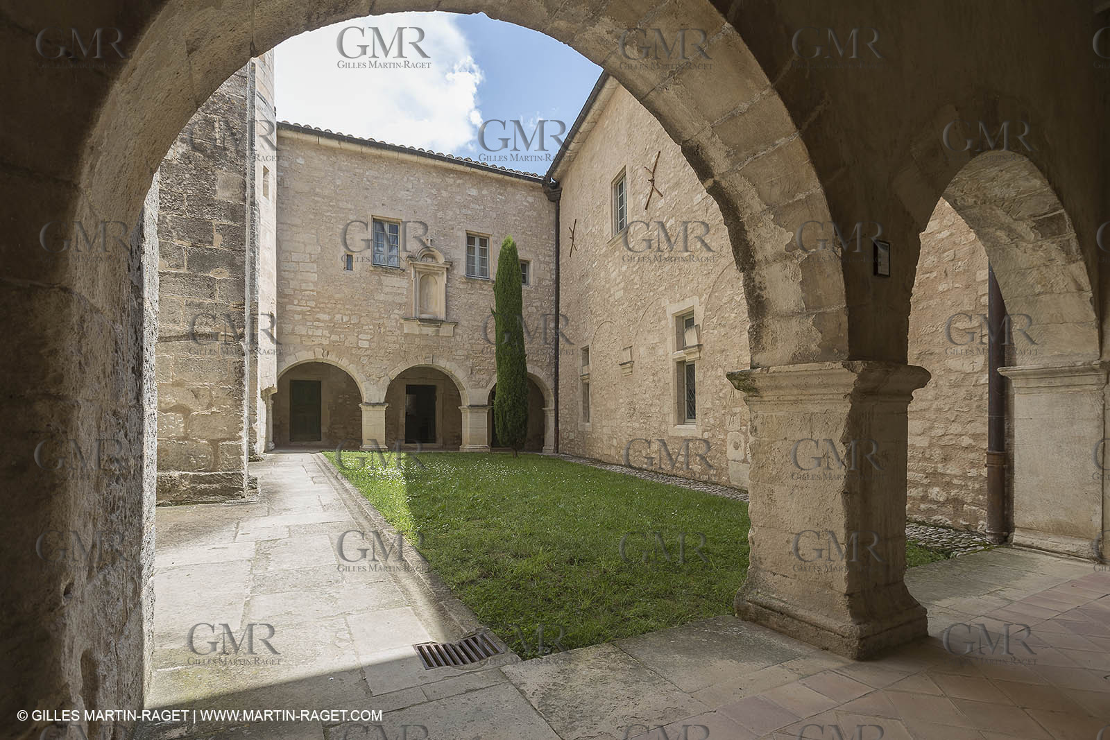 09 05 2018, Lacoste, Abbaye Saint-Hilaire