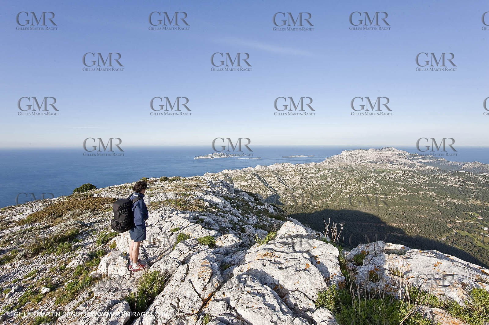 30 04 2009 - Marseille (FRA, 13) - Les Calanques - At the summit of Mount Puget