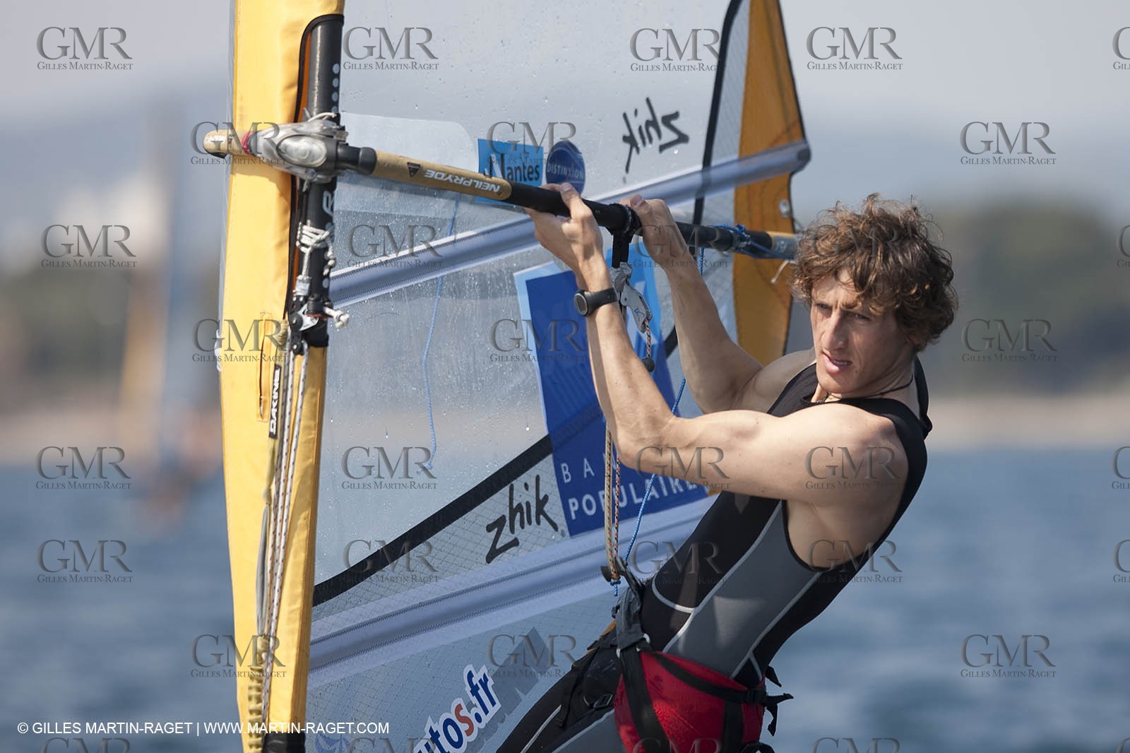 20 04 2010 - Hyères (FRA,83) - SOF 2010 - ZHIK Team - RSXmen - Julien Bontemps