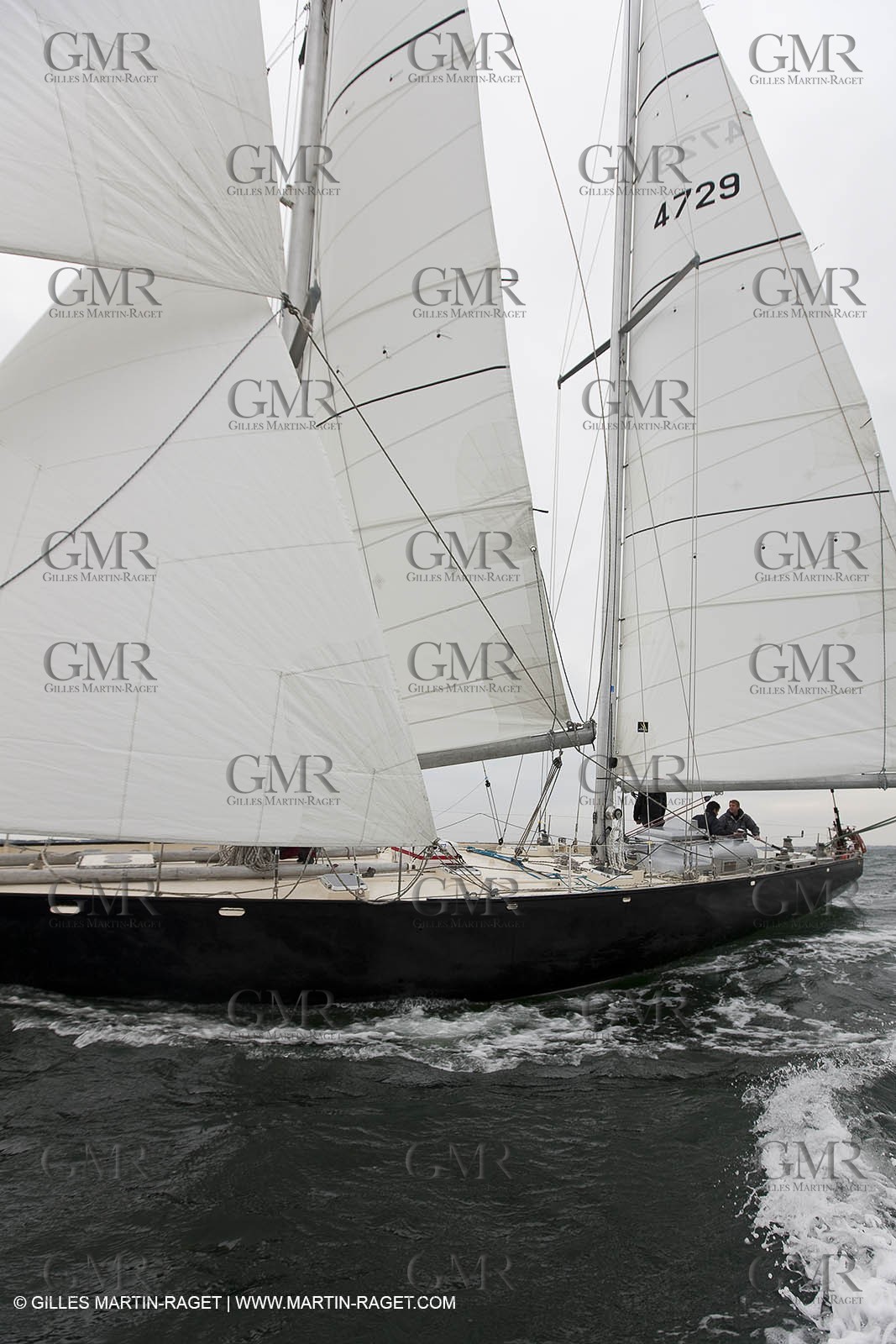 19 05 2010- Lorent- (FRA,56)  -  Pen Duick III