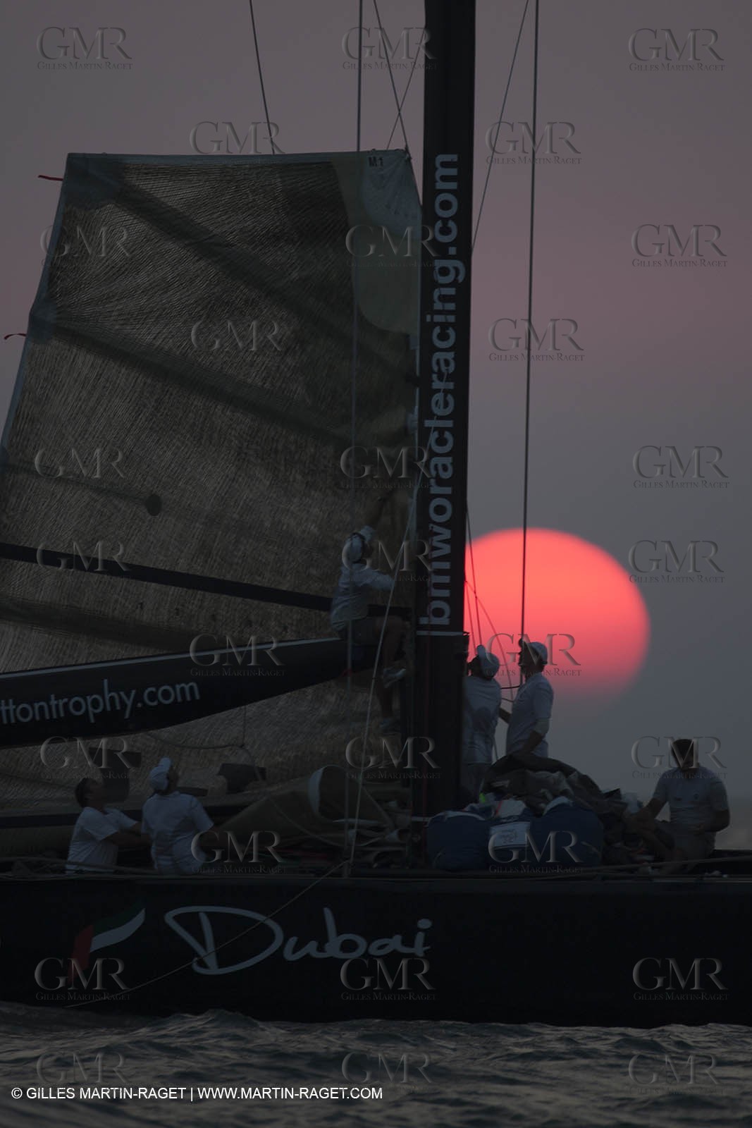 14 11 2010 - Dubai (UAE) - Dubai Louis Vuitton Trophy -  BMW ORACLE Racing - Training - Race Day 1