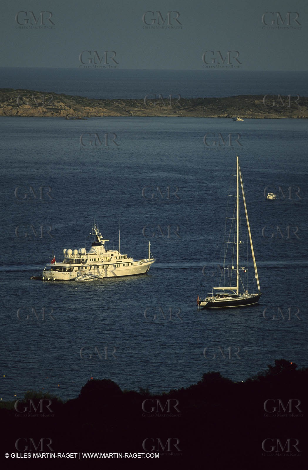 Motoryachts - SUPER YACHTS