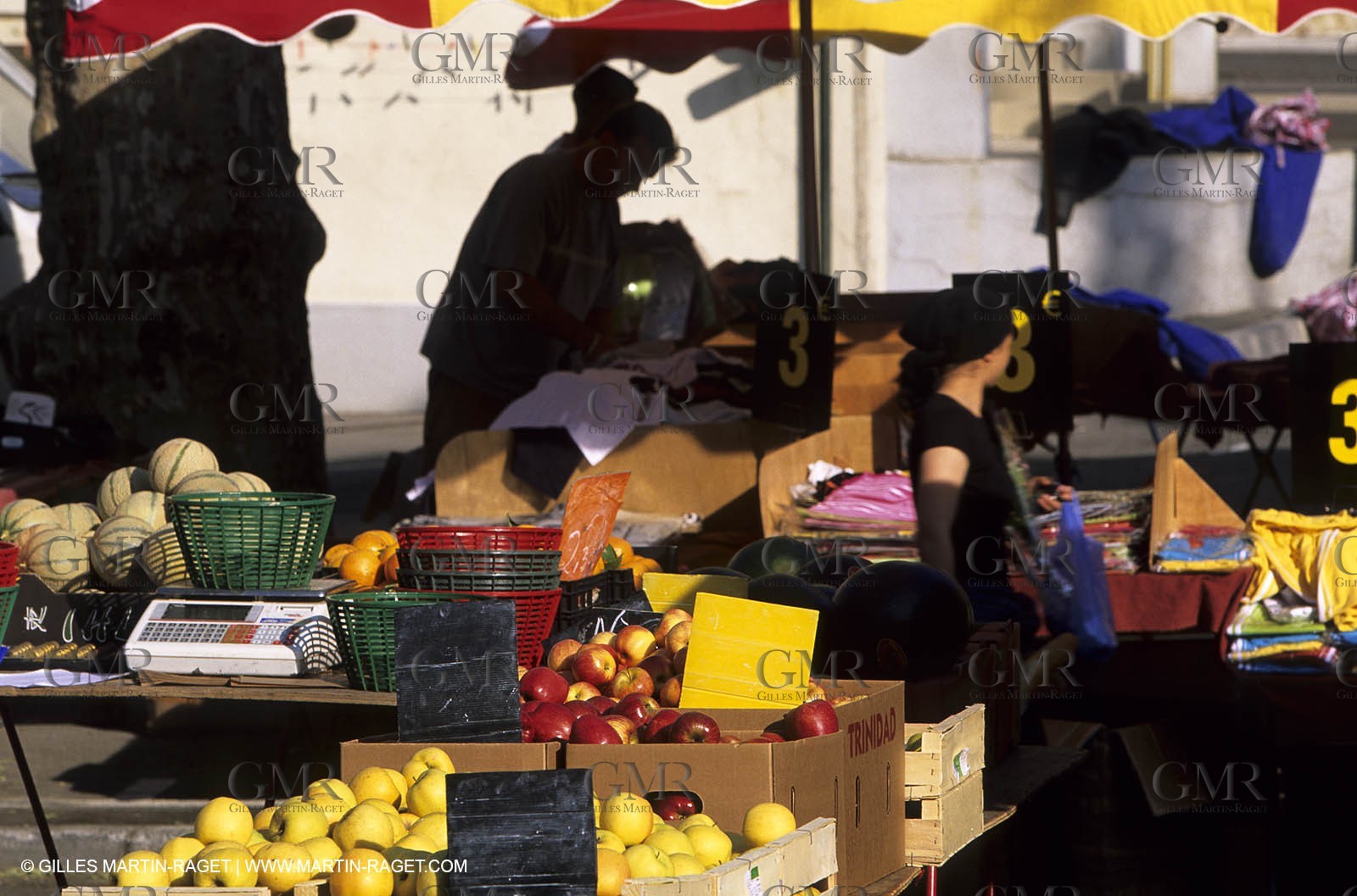 Saturday morning market in Saint Gilles (Gard)