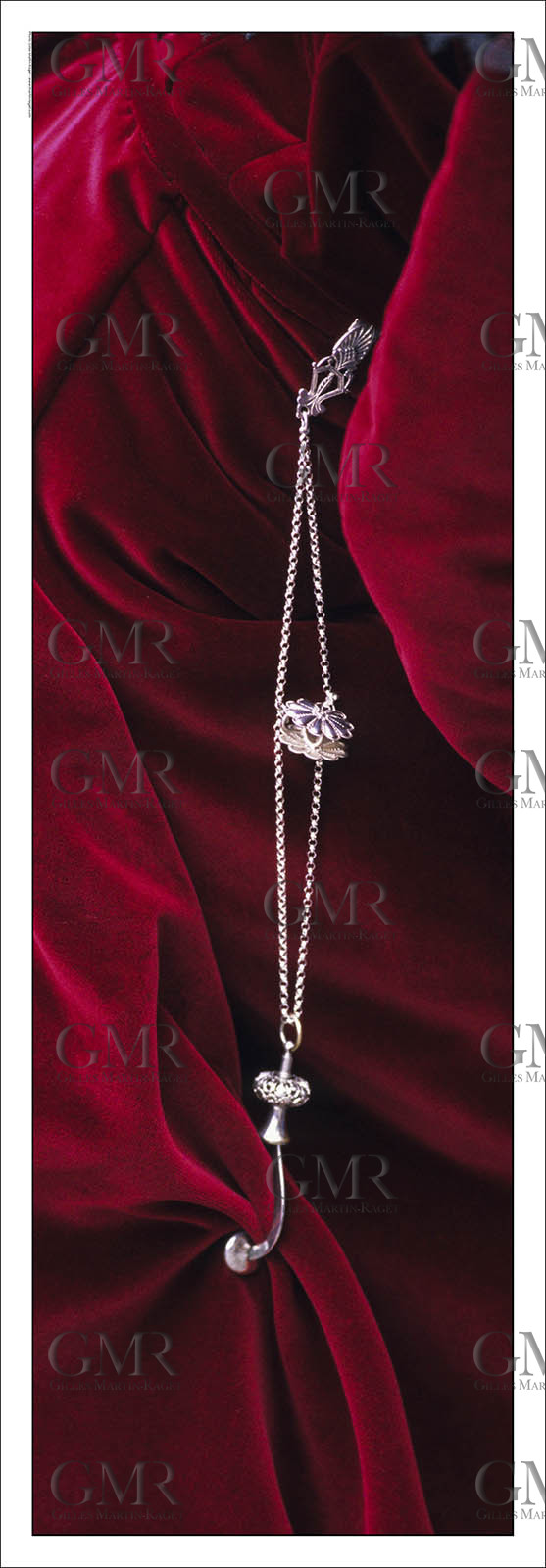 Product: in house made quality print on 8 ultrachome colors Epson ink Jet printer.Available sizes: . 20x 60 cm. 33 x 95 cm. 52 x 150 cmAvailable papers: . Standard 250 gr glossy paper print, black streak, white margin, no signature. Top quality glossy 290 gr. paper, black streak, white margin, checked and signed by the author. Fine Art print (signed, numbered, stamped, registered) on demand. Other supports (Canvas, Acrylic, Metal) on demandPackaging: cylindric reinforced tubeShipping options: regular mail or Shipping companyClick on the basket icon to select your options and start the online ordering process