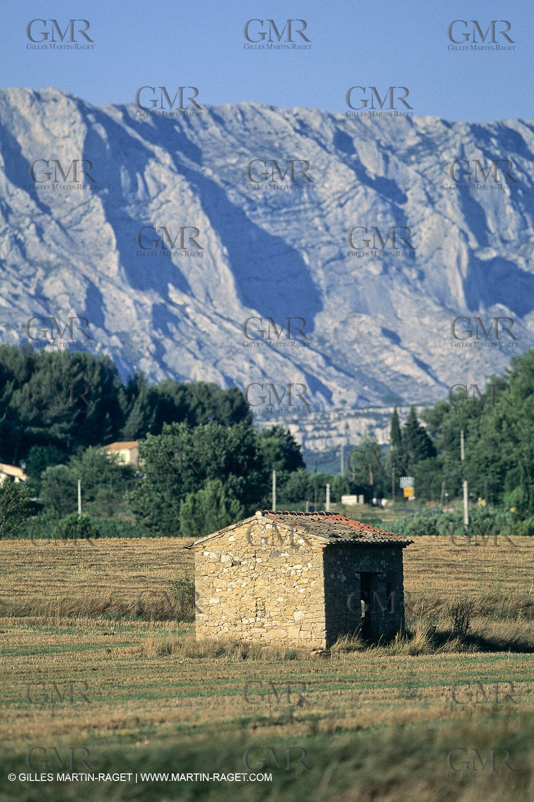 Aix en Provence area - Sainte Victoire mountain